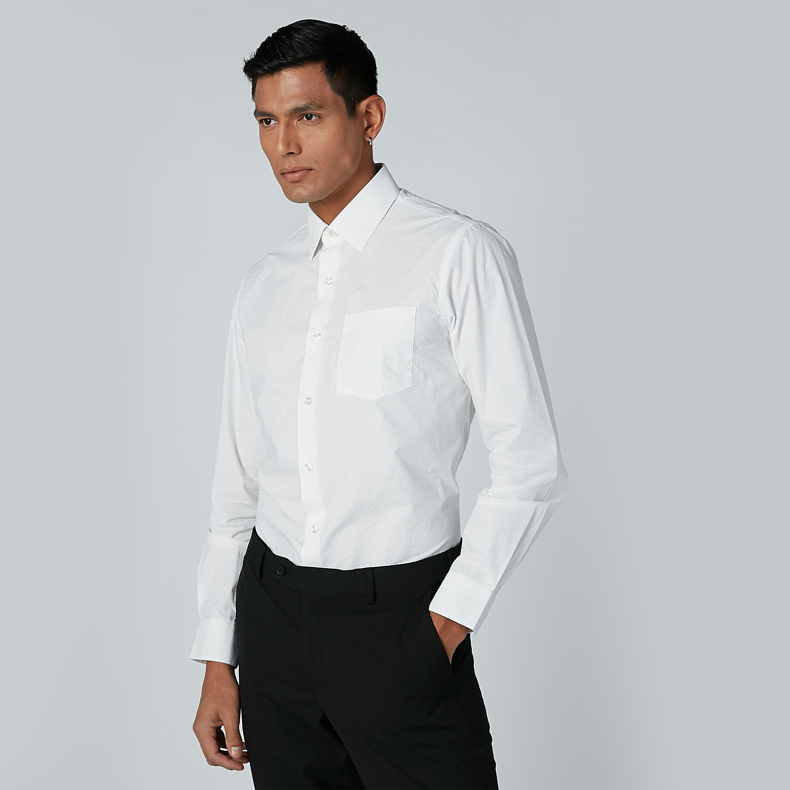 قميص سادة بأكمام طويلة وأزرار من آرو-men-clothing-shirts-image-1