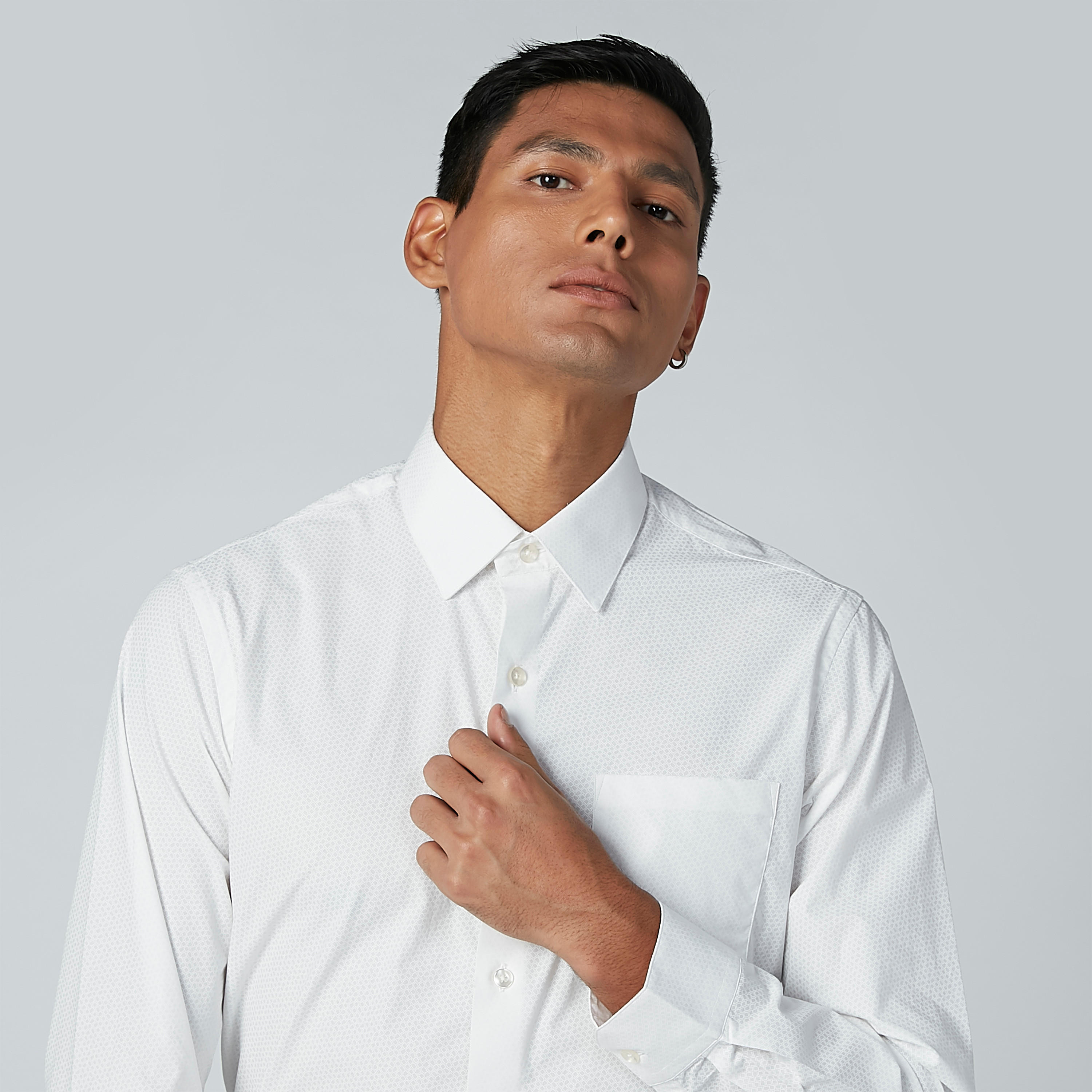 قميص سادة بأكمام طويلة وأزرار من آرو-men-clothing-shirts-image-3