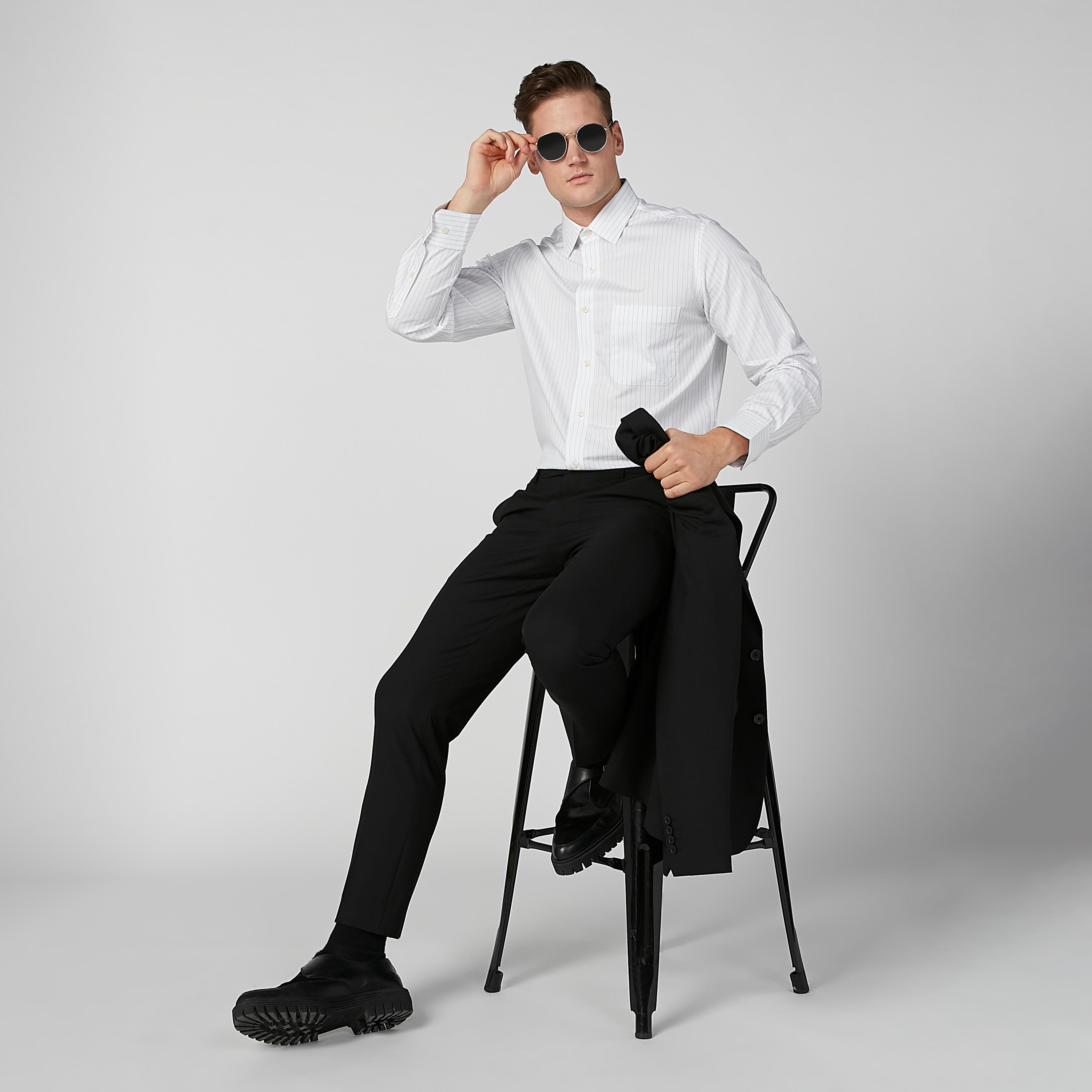 قميص مقلّم بأكمام طويلة وجيوب من آرو-men-clothing-shirts-image-1