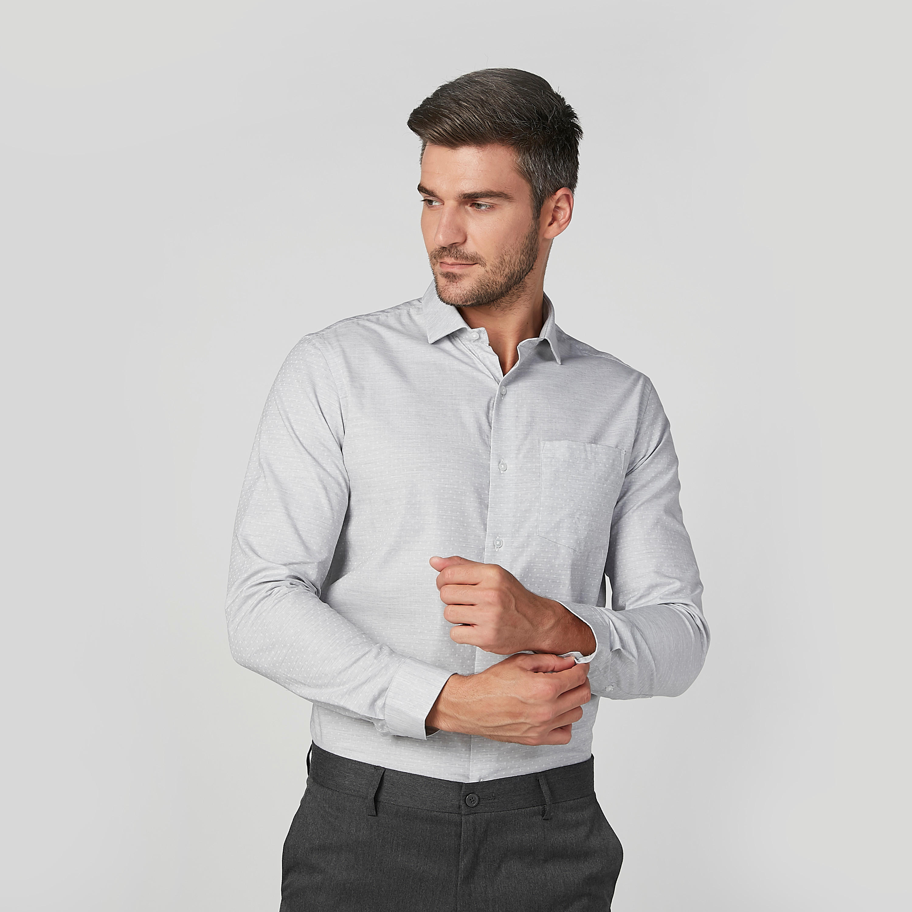 قميص بأكمام طويلة وجيب على الصدر وطبعات من آرو-men-clothing-shirts-image-1