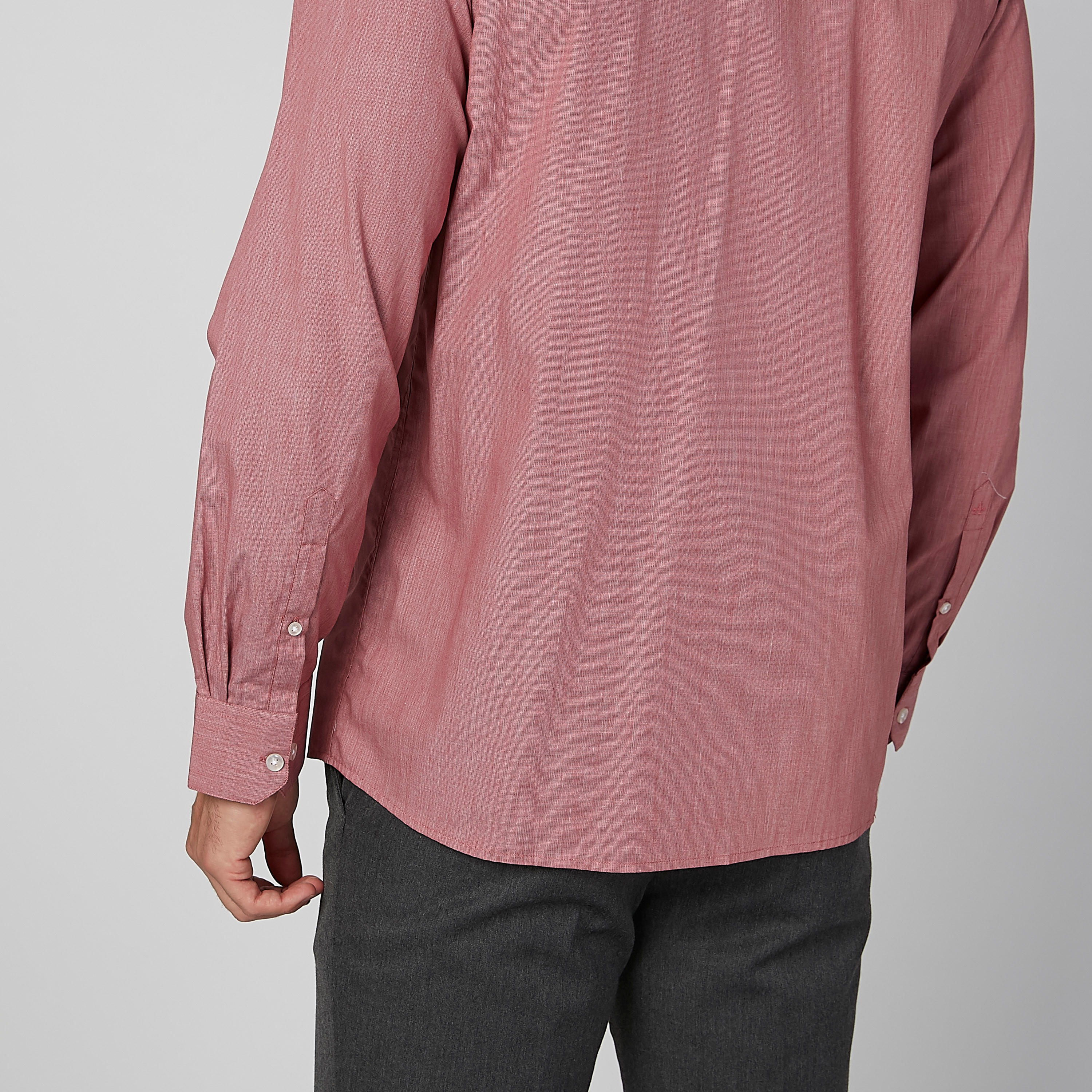 قميص سادة بأكمام طويلة وجيوب من آرو-men-clothing-shirts-image-6