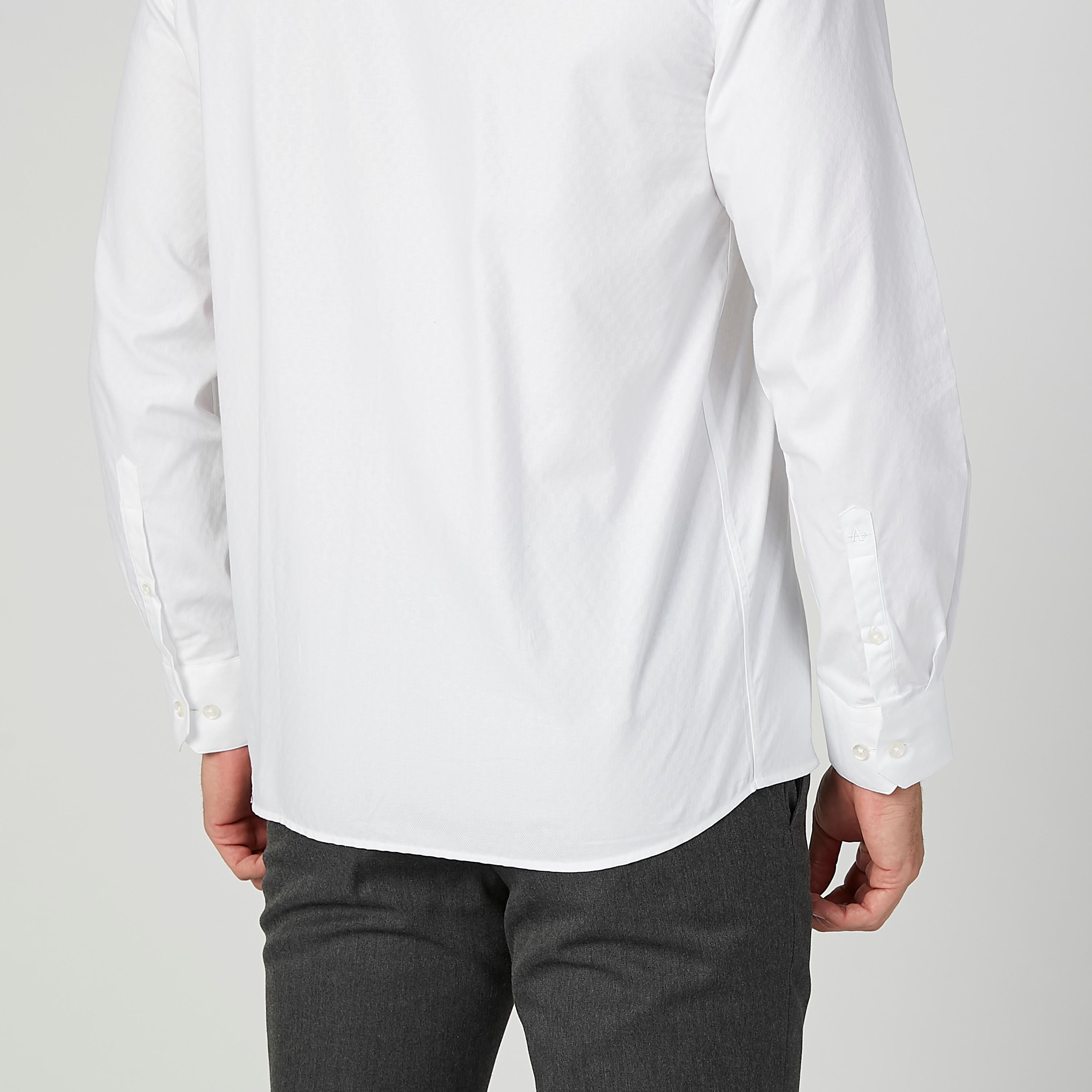 قميص سادة بأكمام طويلة وجيوب من آرو-men-clothing-shirts-image-5