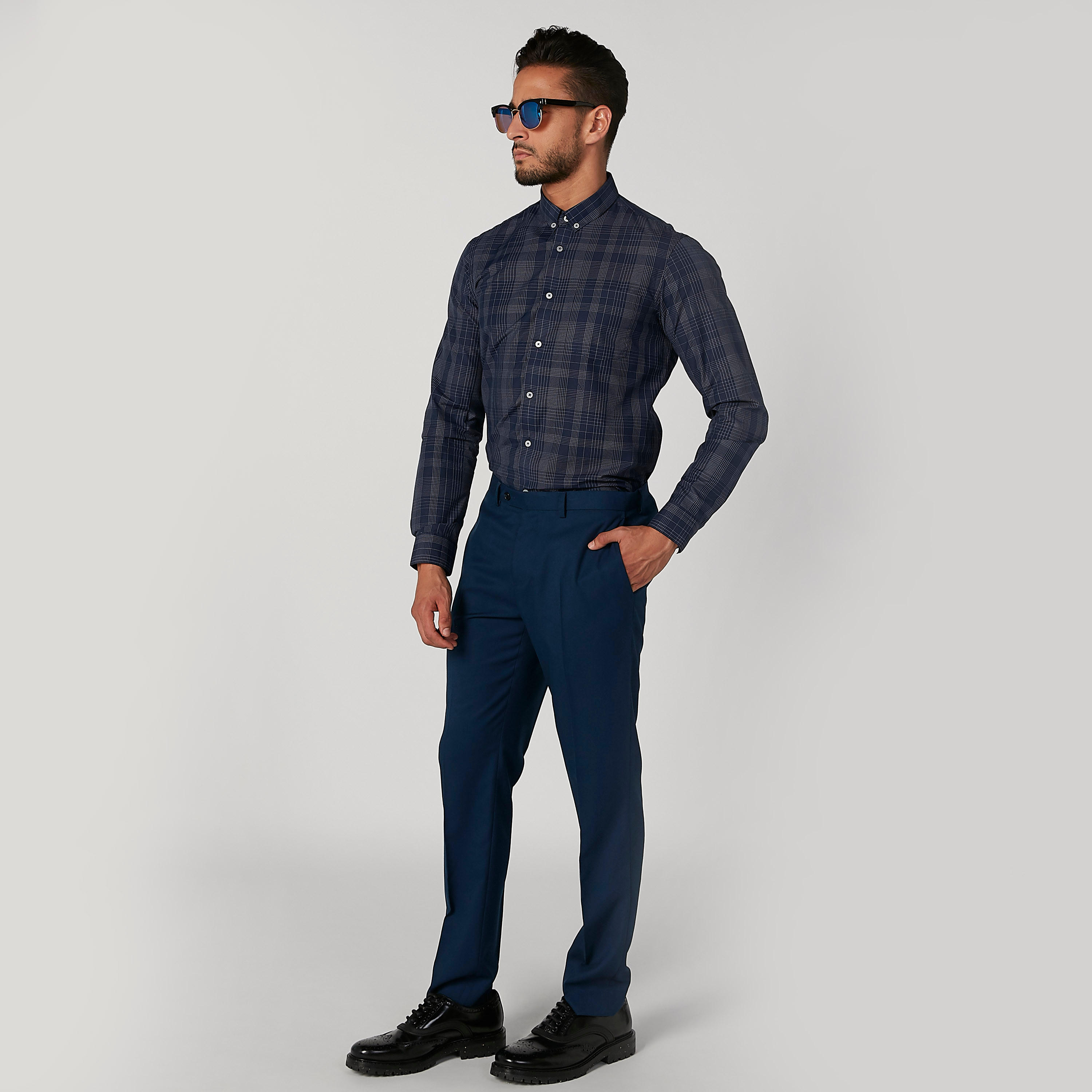 قميص سليم كاروهات بياقة عاديّة وأكمام طويلة من آرو-men-clothing-shirts-image-3