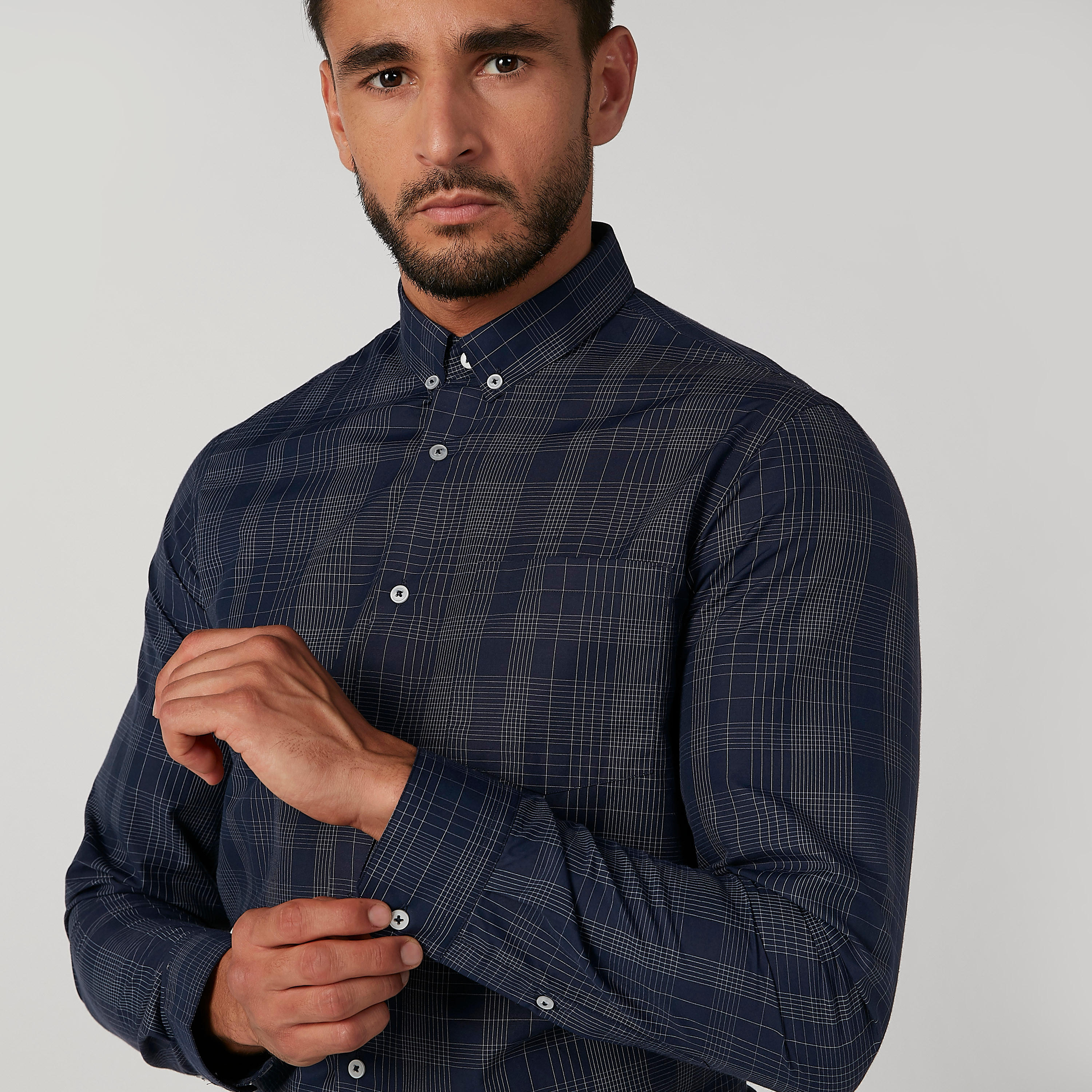 قميص سليم كاروهات بياقة عاديّة وأكمام طويلة من آرو-men-clothing-shirts-image-4