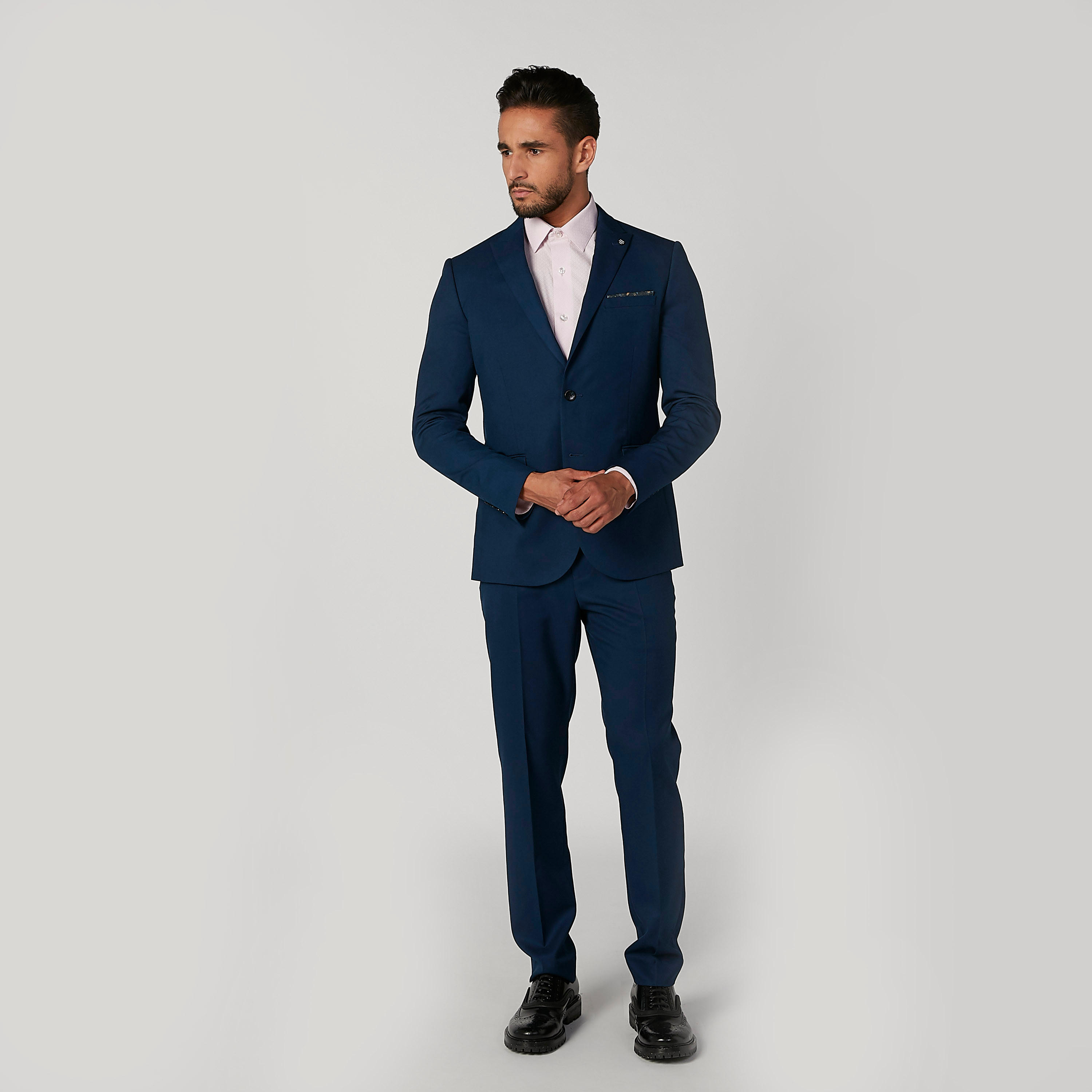 قميص سليم بياقة عاديّة وأكمام طويلة وطبعات من آرو-men-clothing-shirts-image-3