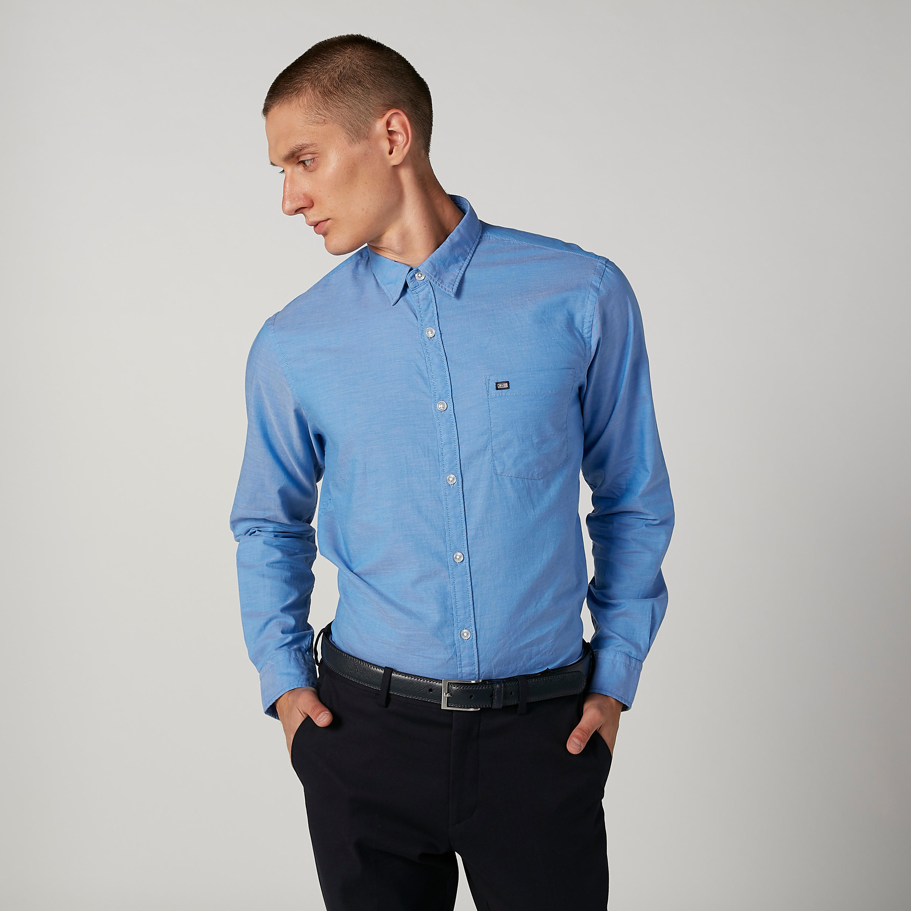 قميص سليم سادة بياقة عاديّة وأكمام طويلة من آرو-men-clothing-shirts-image-1