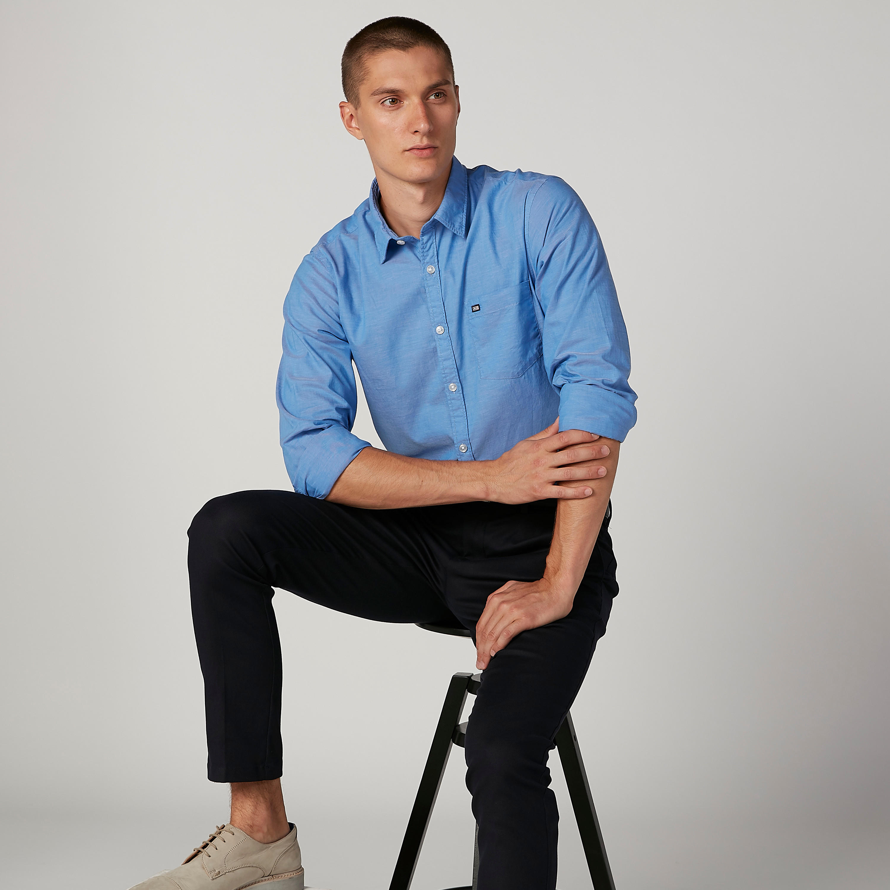 قميص سليم سادة بياقة عاديّة وأكمام طويلة من آرو-men-clothing-shirts-image-3