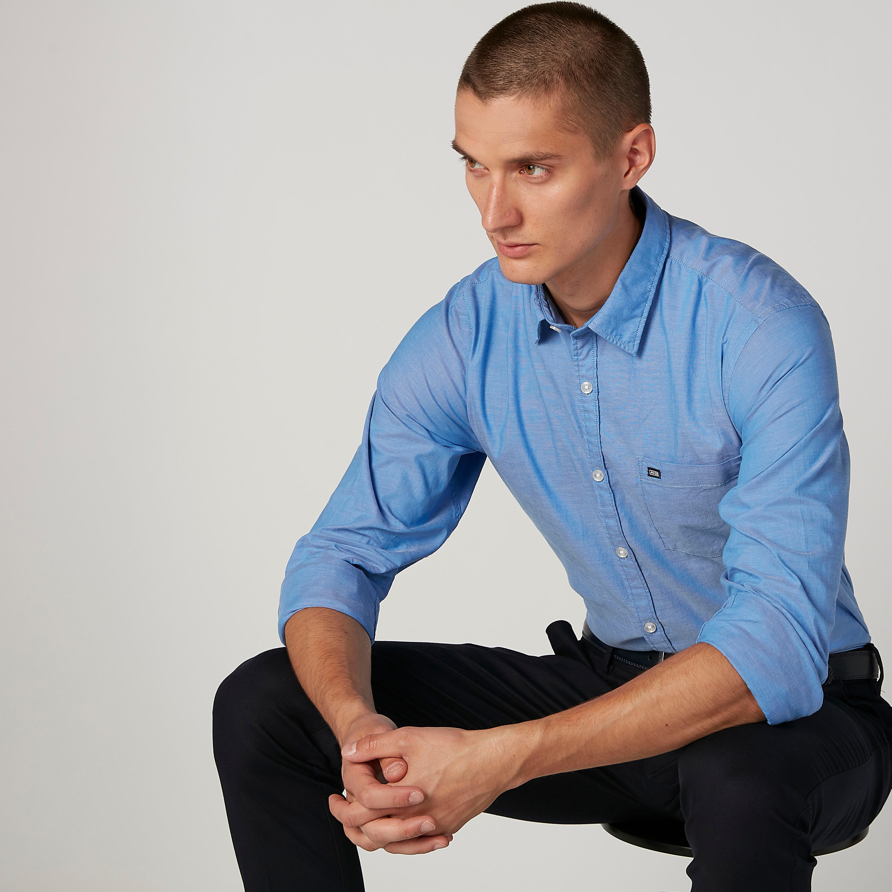 قميص سليم سادة بياقة عاديّة وأكمام طويلة من آرو-men-clothing-shirts-image-4