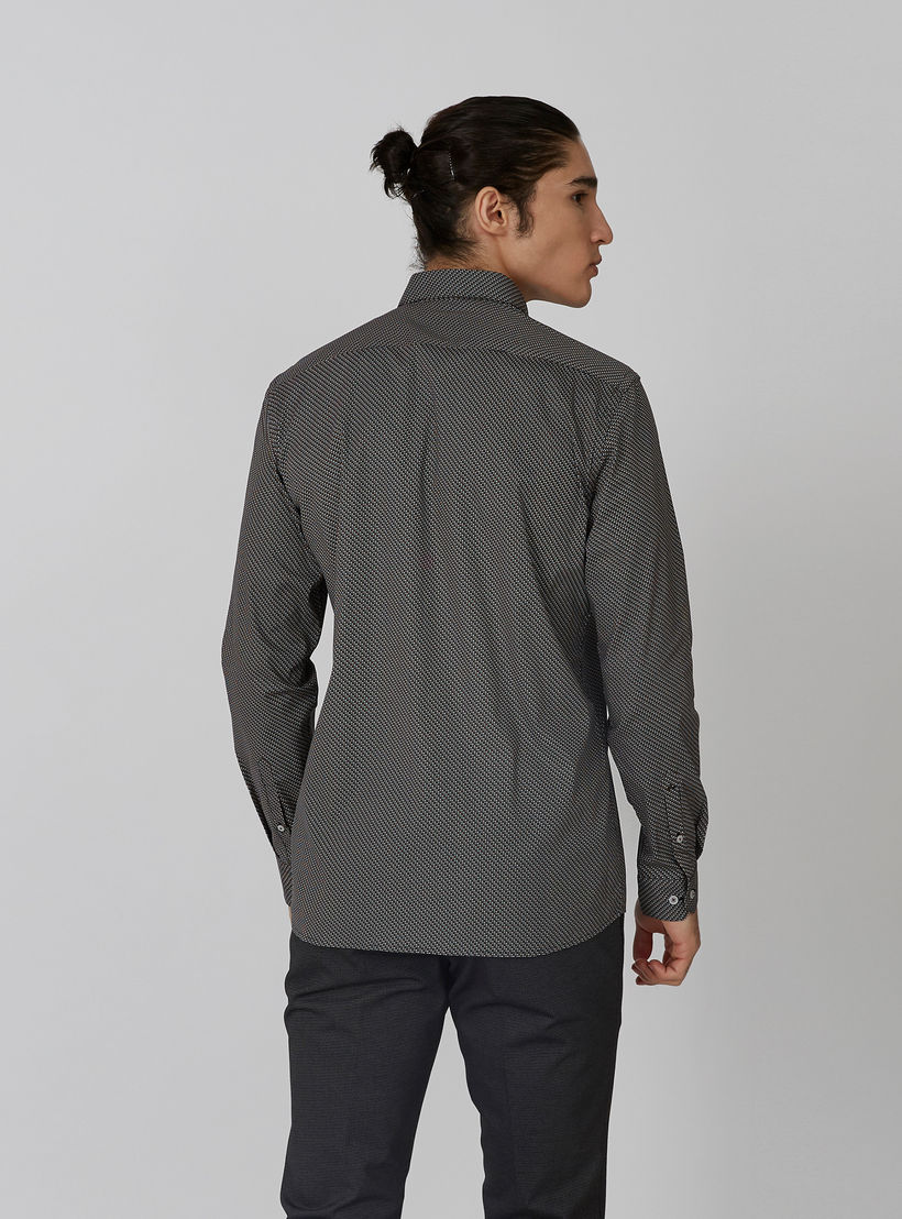 قميص رسمي بارز الملمس بياقة عاديّة وأكمام طويلة من آرو-men-clothing-shirts-image-2