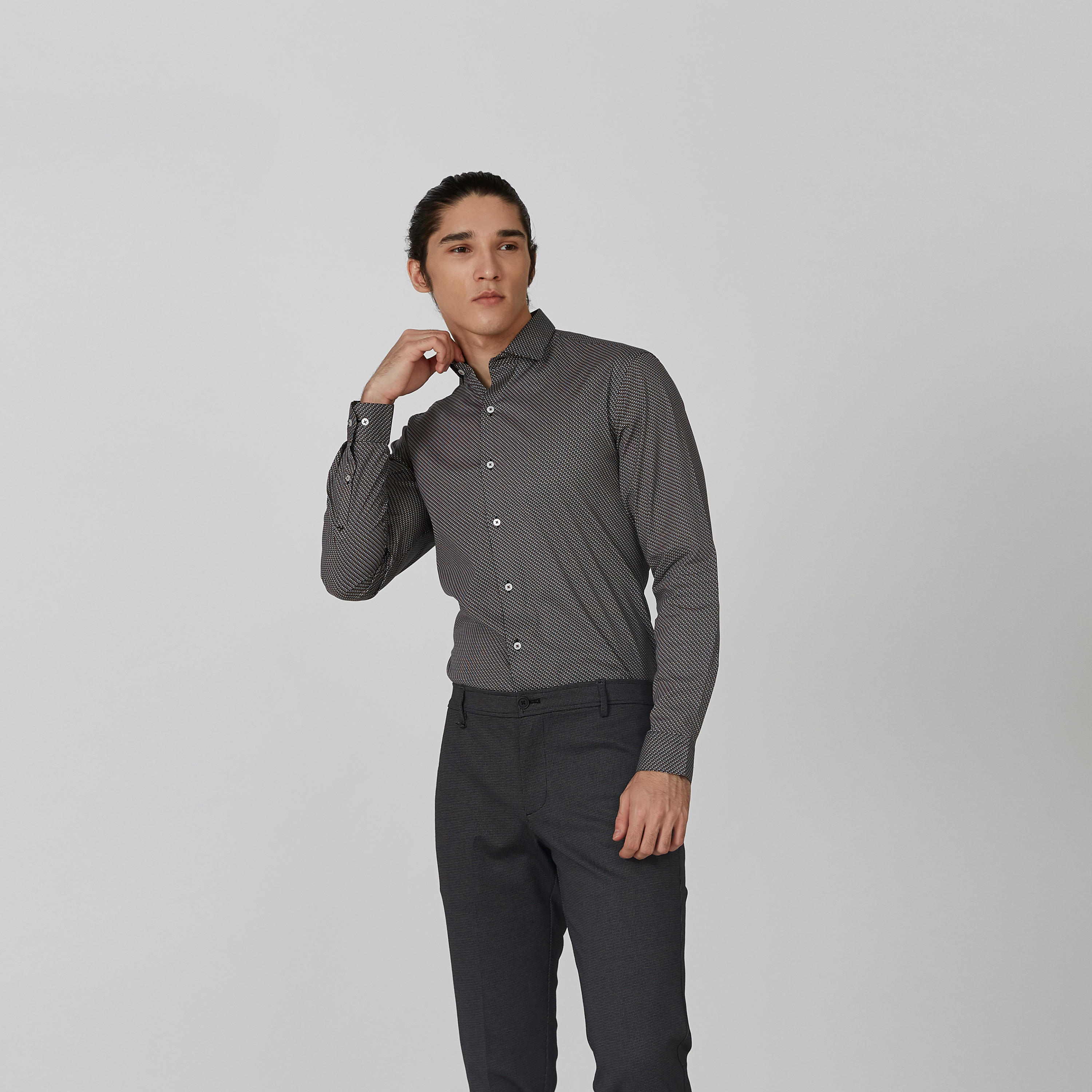 قميص رسمي بارز الملمس بياقة عاديّة وأكمام طويلة من آرو-men-clothing-shirts-image-5