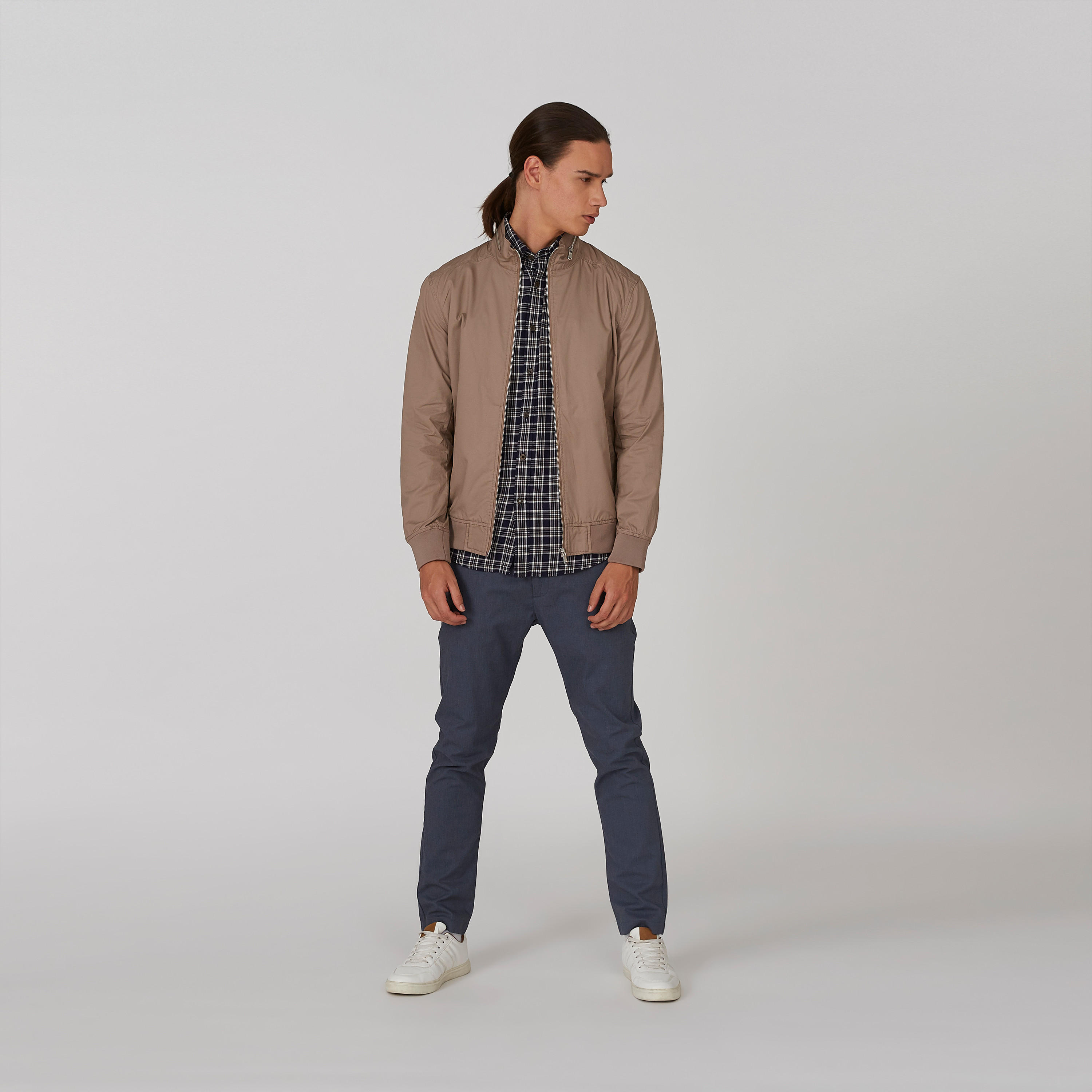 قميص كاروهات بياقة عاديّة وأكمام طويلة من آرو-men-clothing-shirts-image-3
