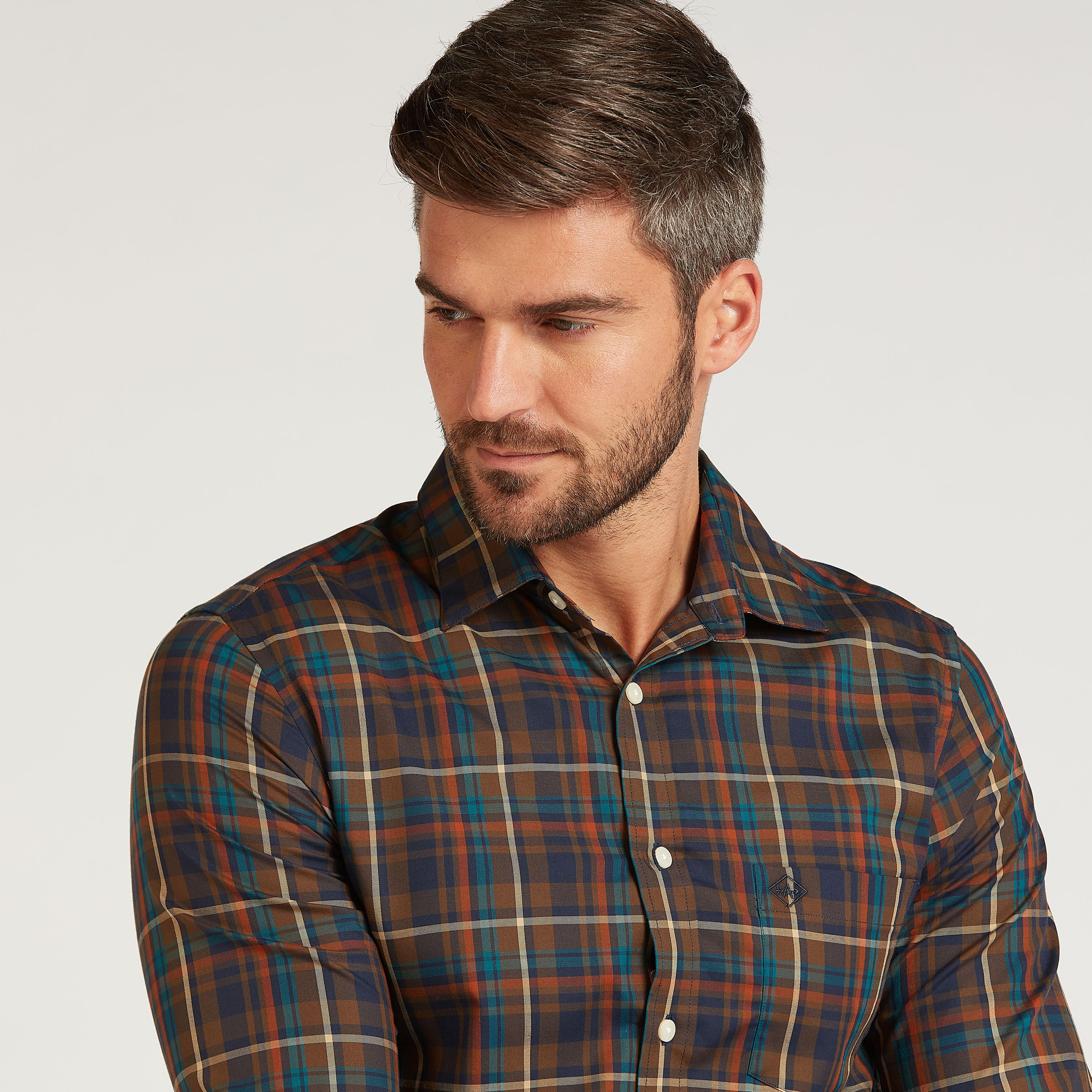 قميص كاروهات بأكمام طويلة وياقة عادية من آرو-men-clothing-shirts-image-3