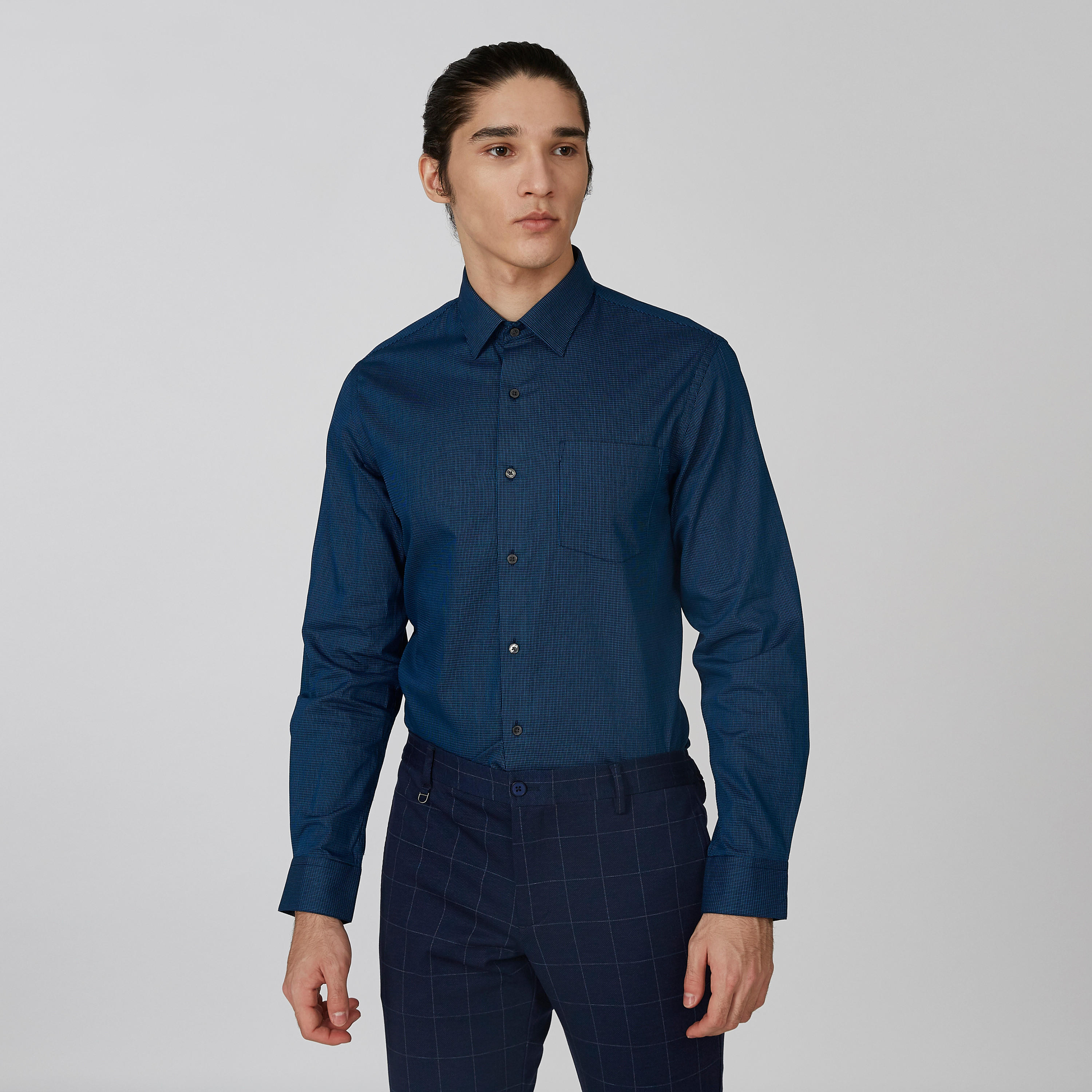 قميص سليم بارز الملمس بياقة عاديّة وأكمام طويلة من آرو-men-clothing-shirts-image-3