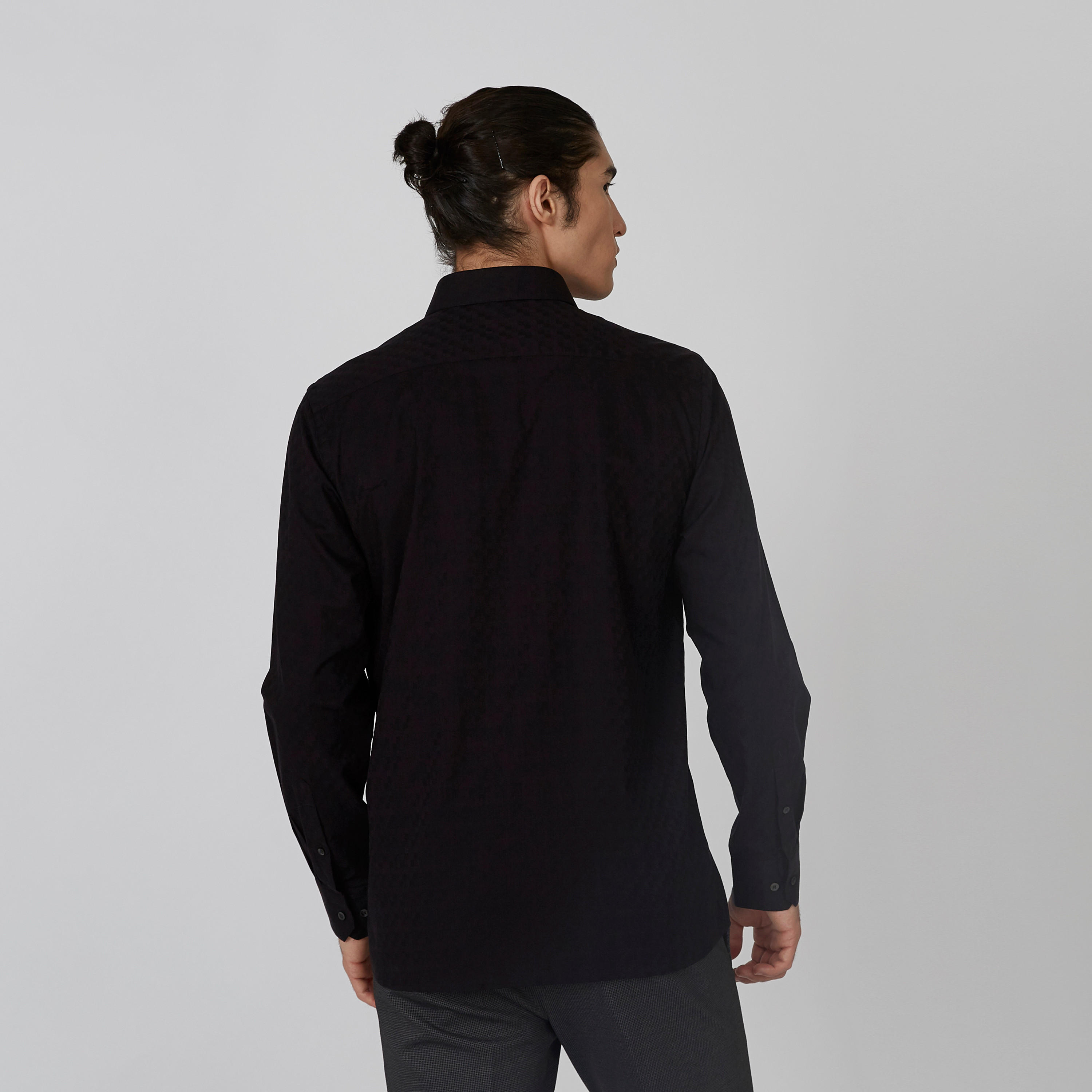 قميص سادة بأكمام طويلة من آرو-men-clothing-shirts-image-2
