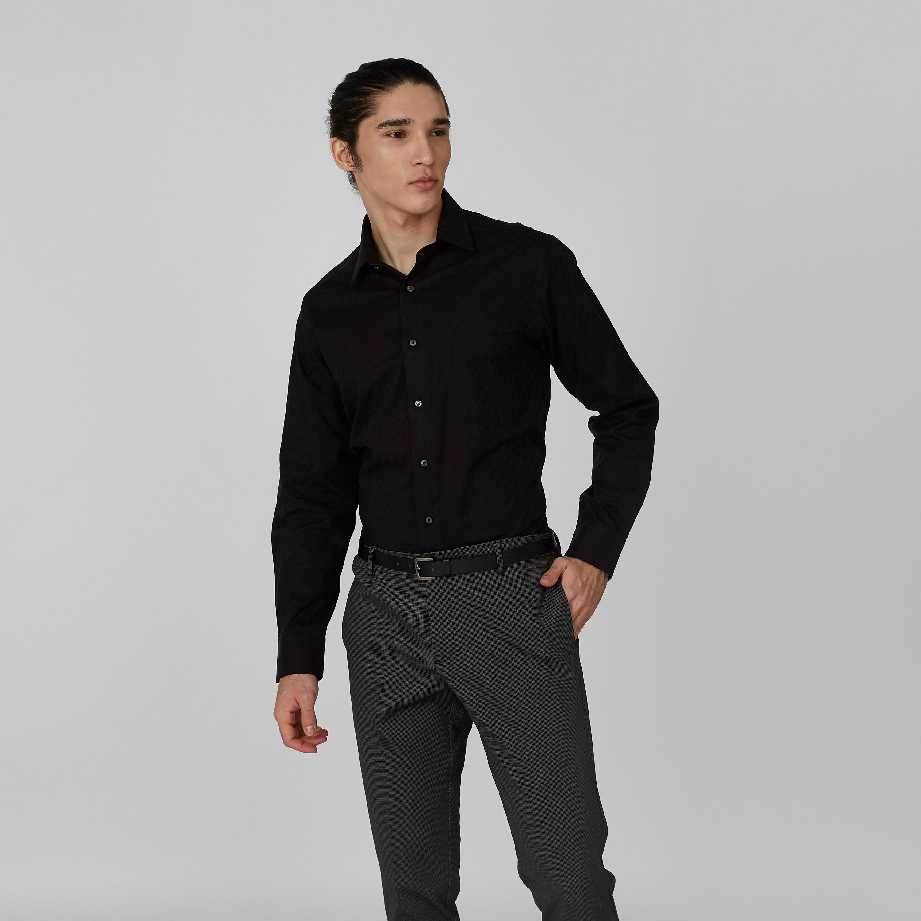 قميص سادة بأكمام طويلة من آرو-men-clothing-shirts-image-4