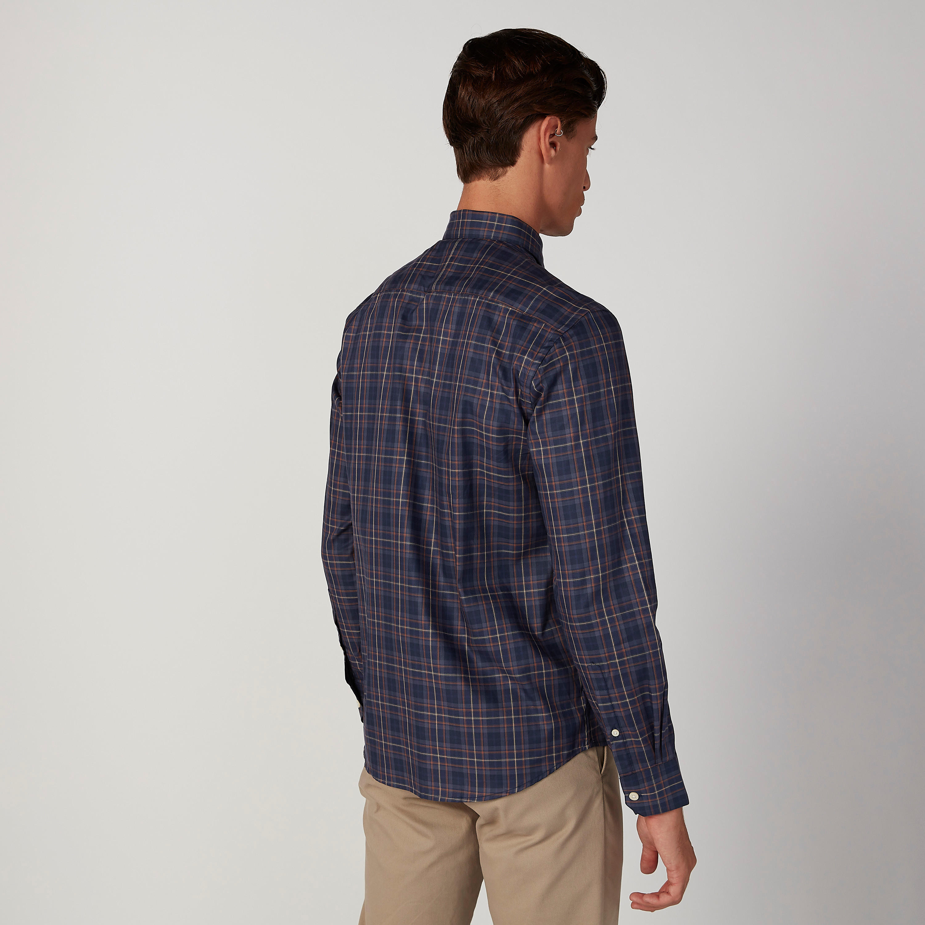 قميص مربعات بأكمام طويلة وجيب من آرو-men-clothing-shirts-image-4