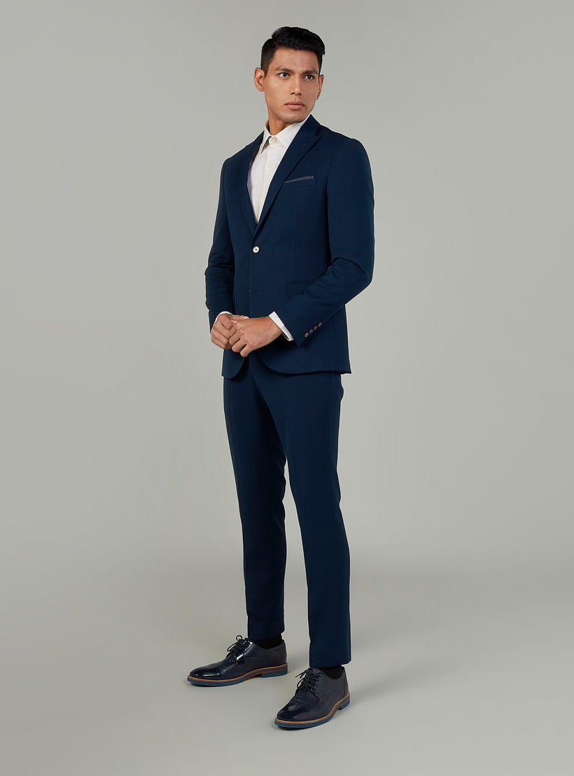 قميص كاروهات بأكمام طويلة وجيب على الصدر من آرو-men-clothing-shirts-image-2