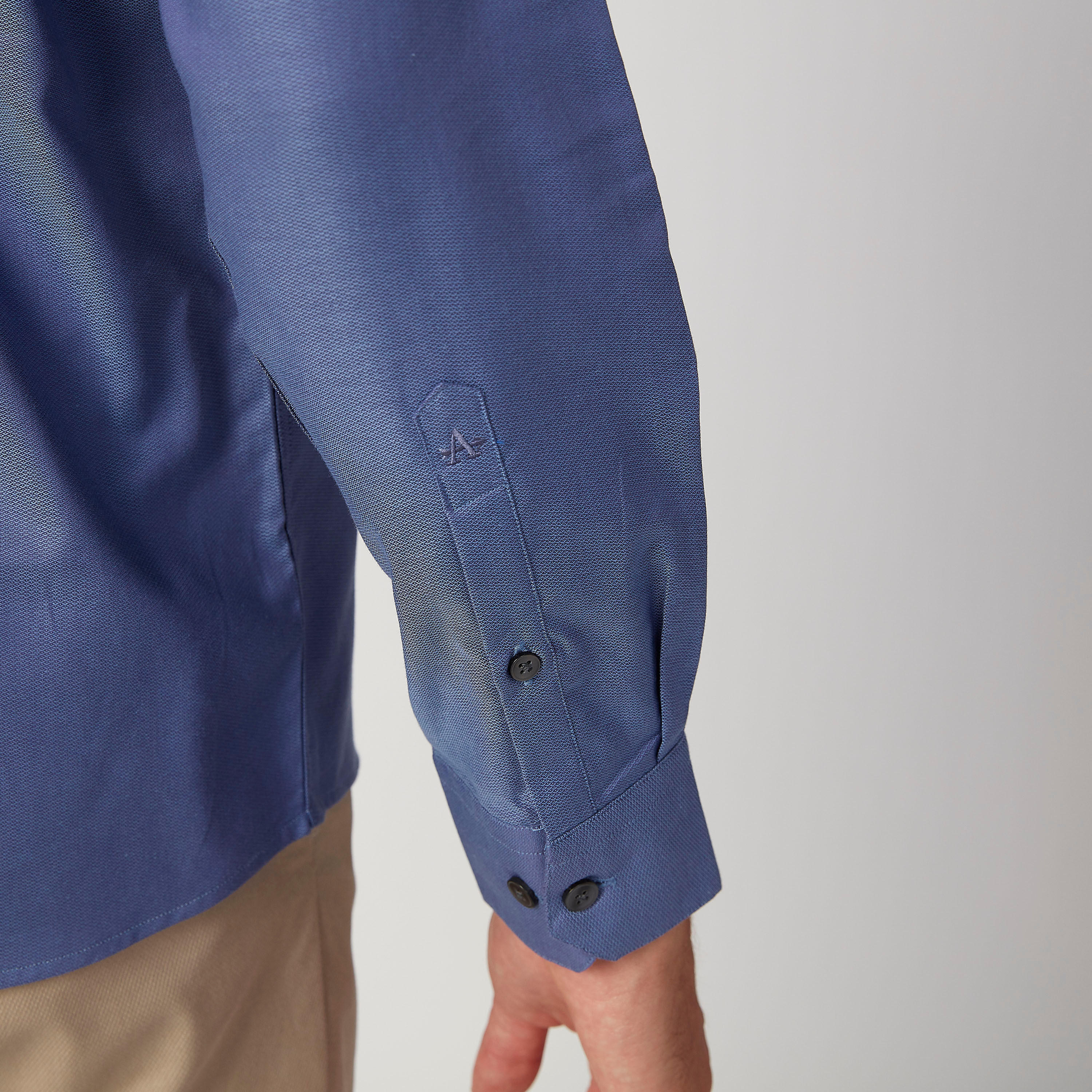 قميص بارز الملمس بأكمام طويلة وجيب من آرو-men-clothing-shirts-image-3