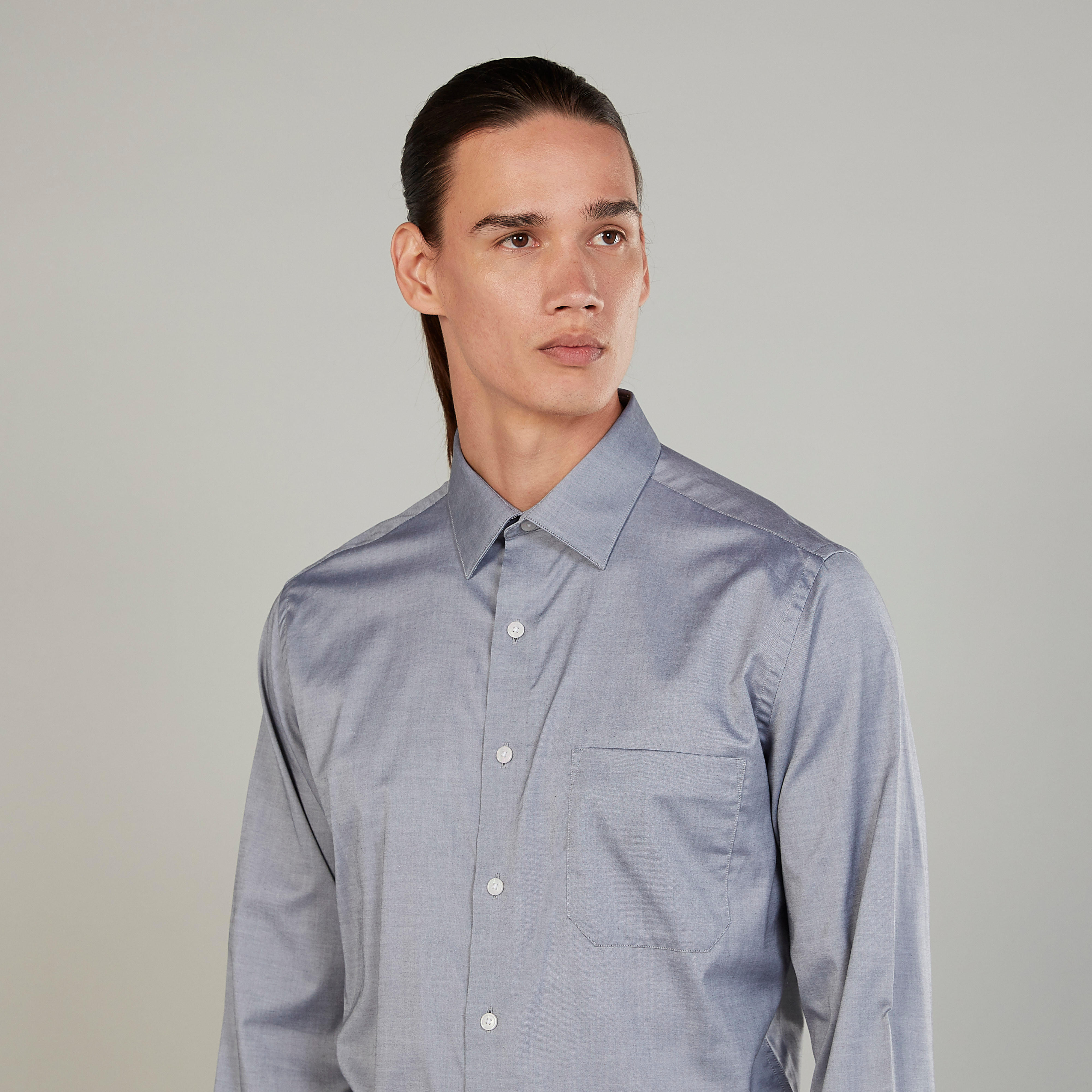 قميص رسمي سادة سهل الكي بأكمام طويلة وجيب على الصدر من أرو-men-clothing-shirts-image-3
