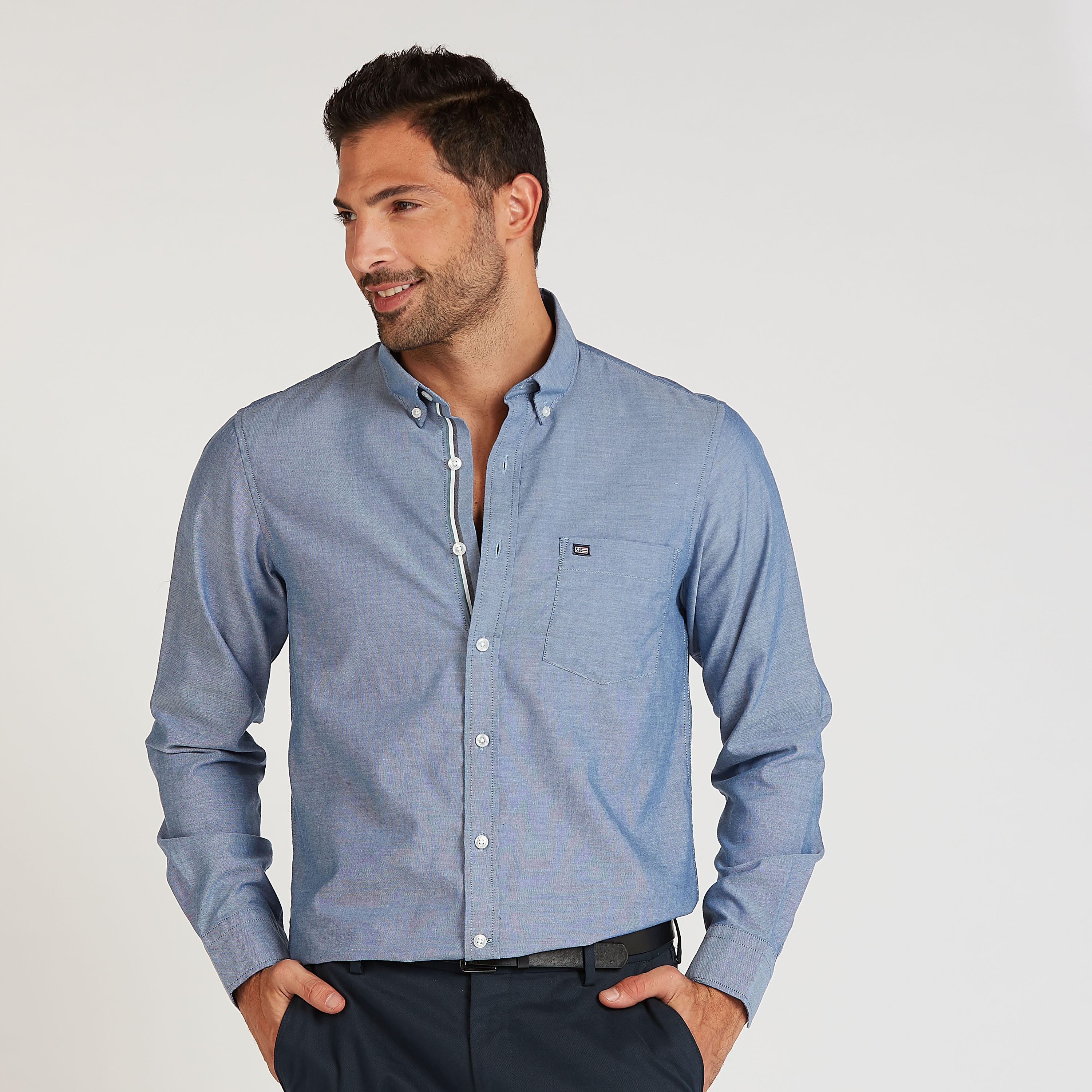 قميص رسمي بارز الملمس بياقة عاديّة وأكمام طويلة من آرو-men-clothing-shirts-image-1