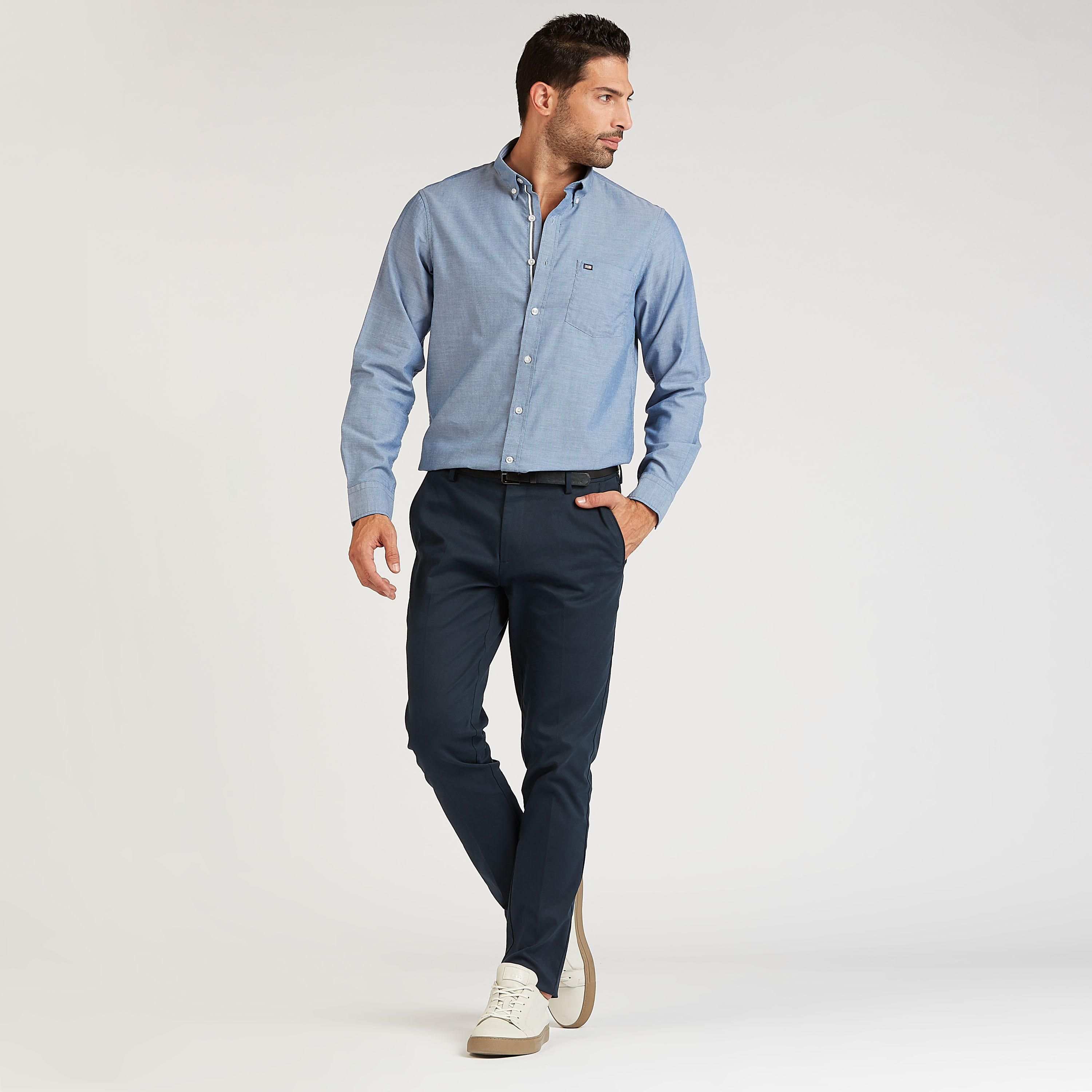 قميص رسمي بارز الملمس بياقة عاديّة وأكمام طويلة من آرو-men-clothing-shirts-image-2