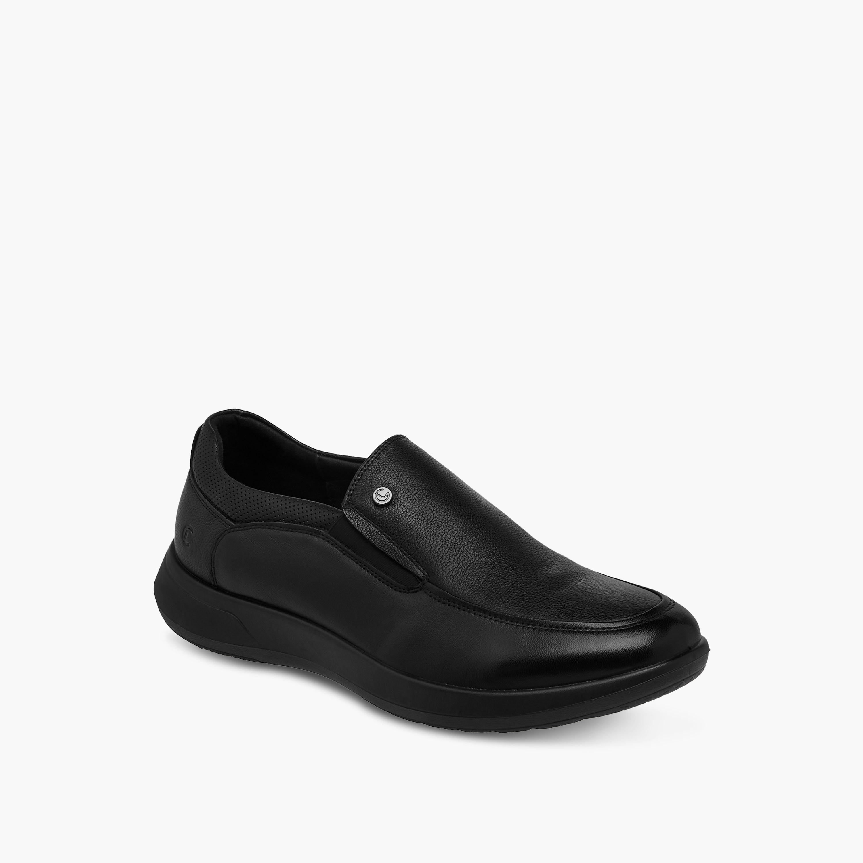 حذاء خفيف جلد سادة سهل الارتداء للرجال من لو كونفورت-men-shoes-loafersandmoccasins-image-2
