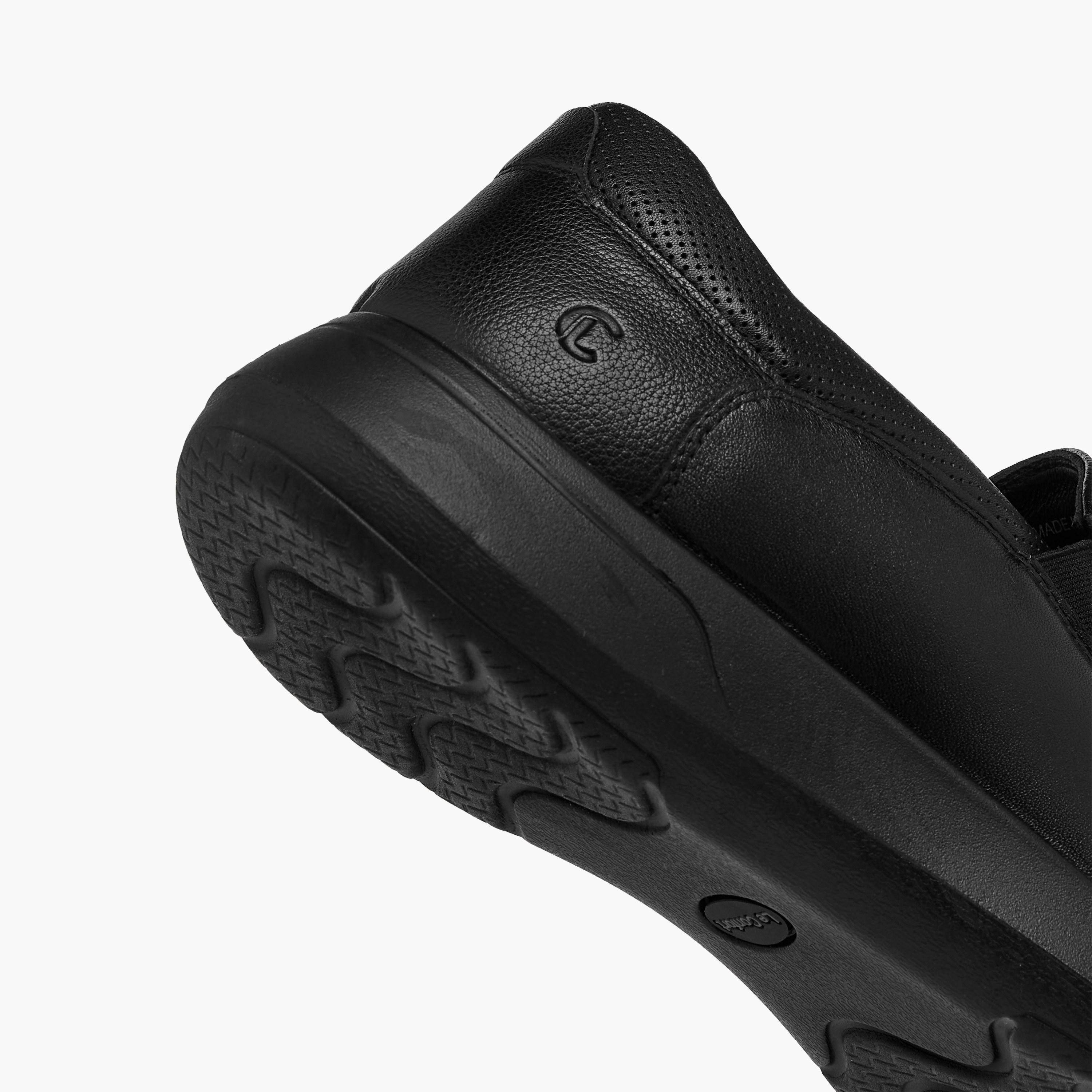 حذاء خفيف جلد سادة سهل الارتداء للرجال من لو كونفورت-men-shoes-loafersandmoccasins-image-5