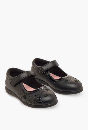 حذاء مدرسي بشريط إغلاق لاصق للبنات من جونيورز-girls-shoes-schoolshoes-image-1