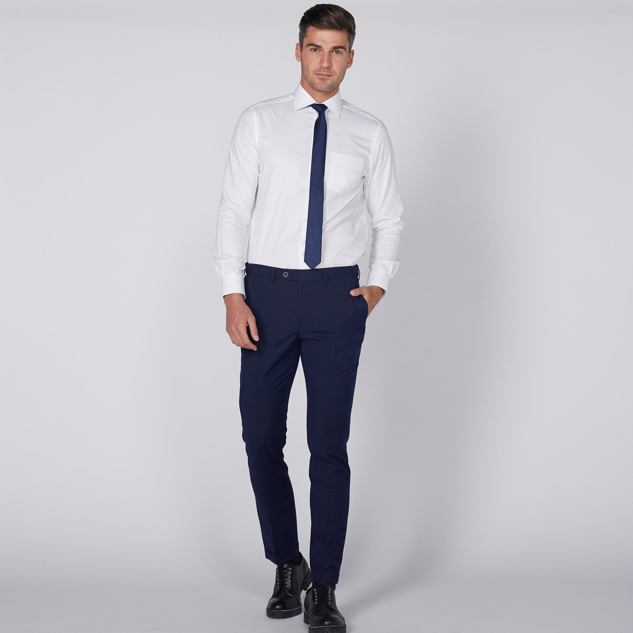 قميص رسمي بأكمام طويلة وياقة واسعة-men-clothing-shirts-image-1