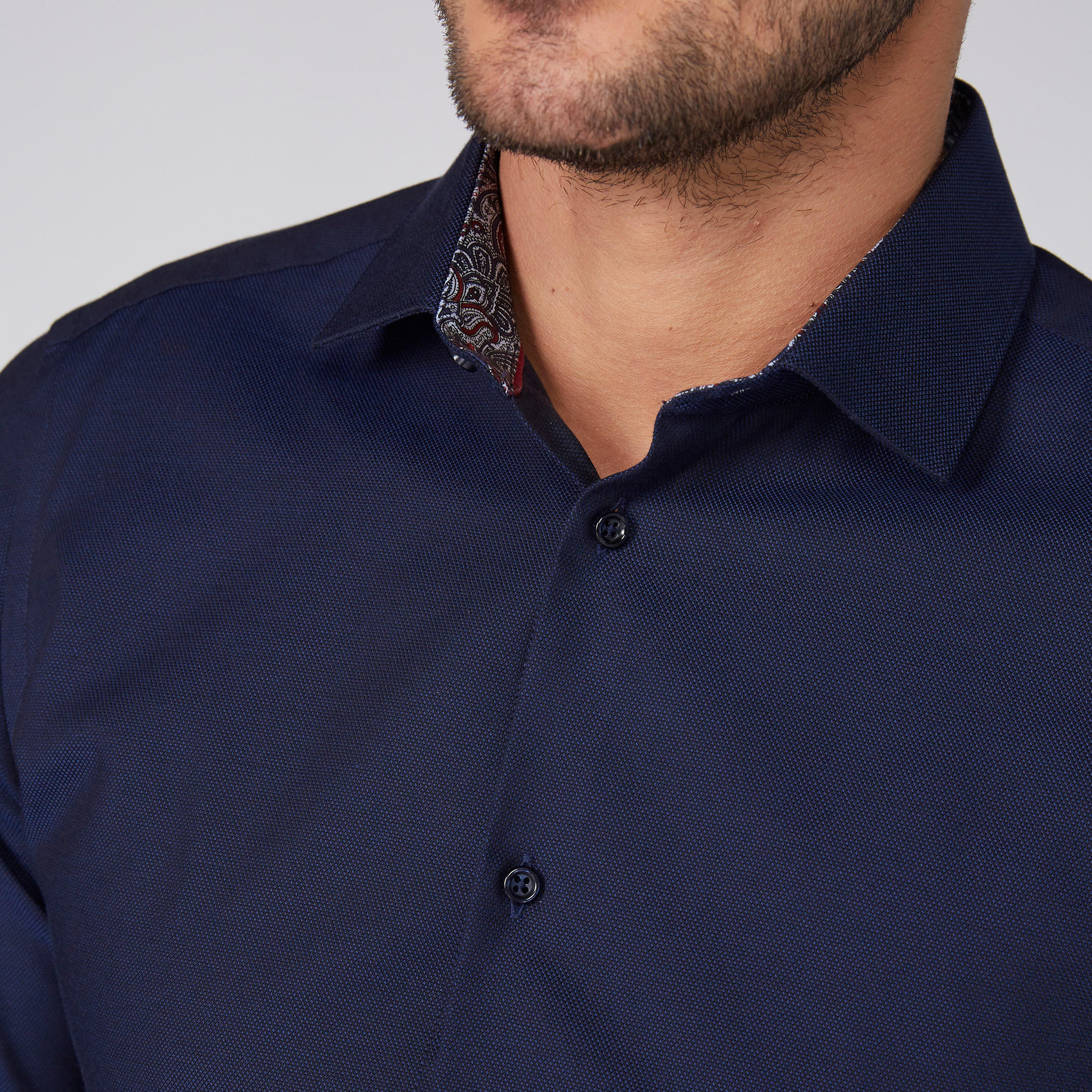 قميص بارز الملمس بأكمام طويلة وأزرار-men-clothing-shirts-image-2