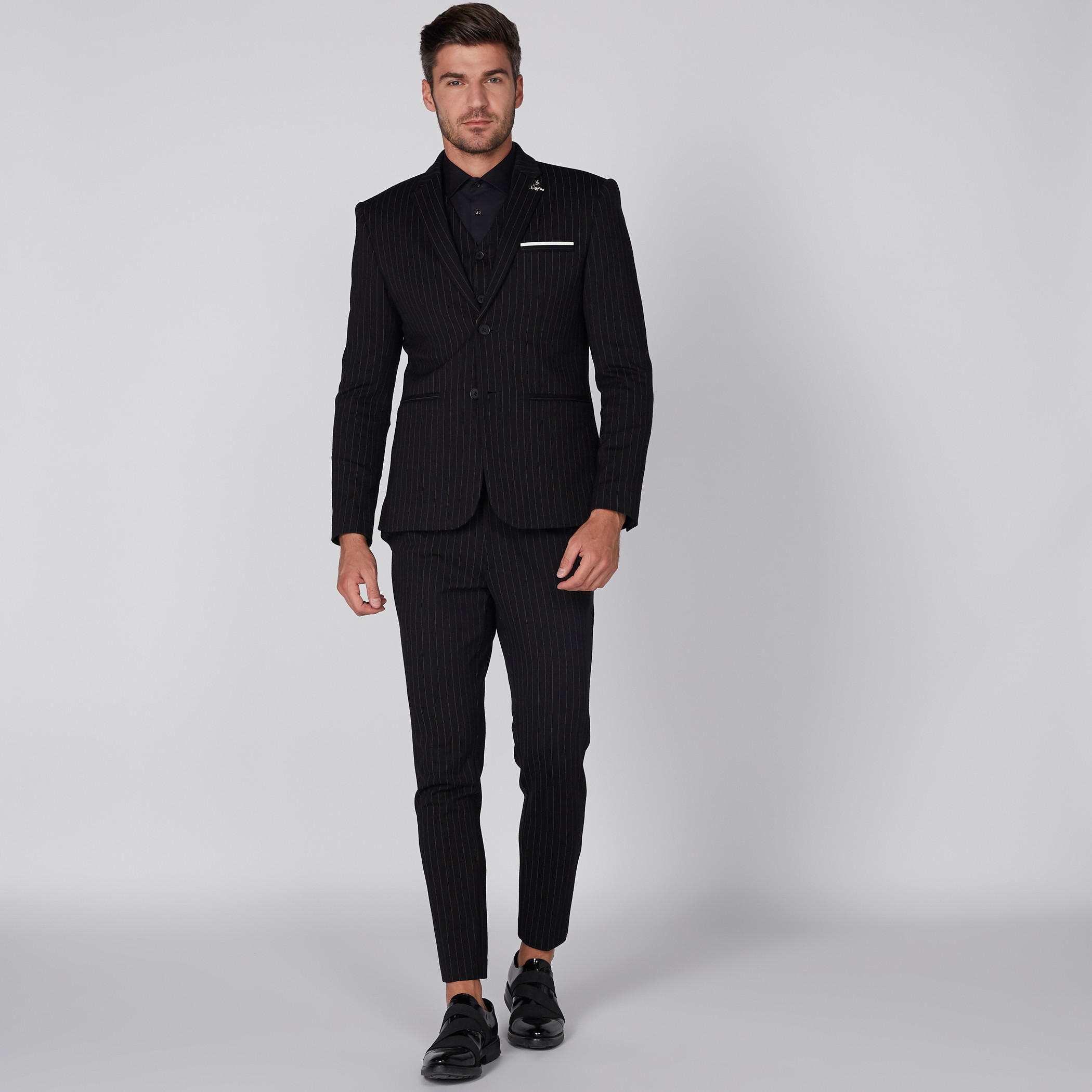 بنطال طويل مقلّم بجيوب-men-clothing-bottoms-trousersandchinos-trousers-image-2