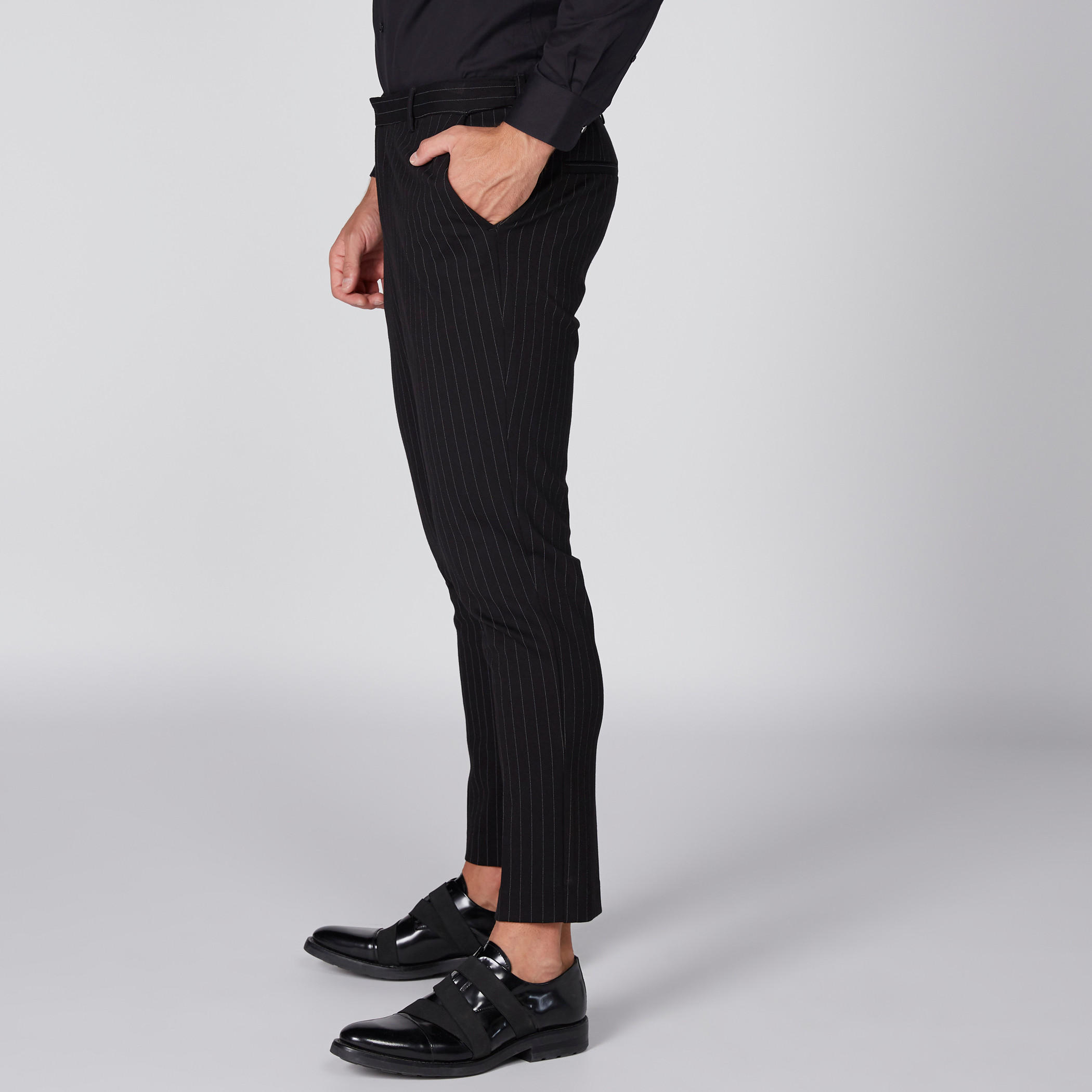 بنطال طويل مقلّم بجيوب-men-clothing-bottoms-trousersandchinos-trousers-image-4