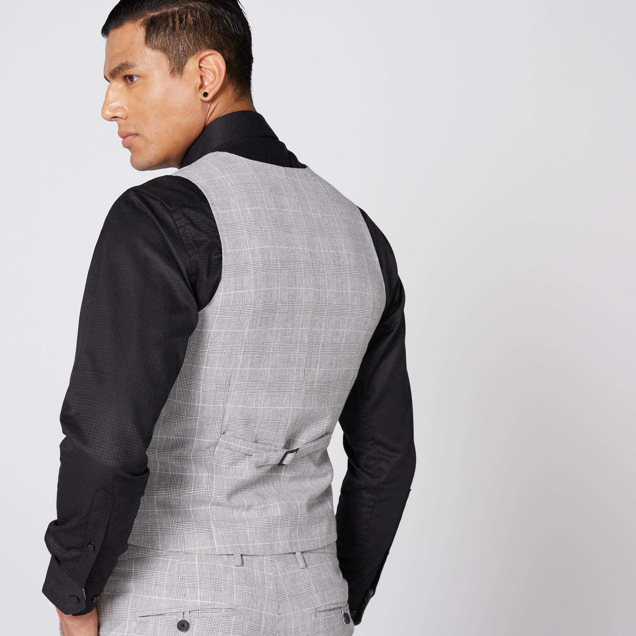 Chequered Sleeveless Waistcoat with Complete Placket-men-clothing-jacketsandblazers-jackets-image-2
