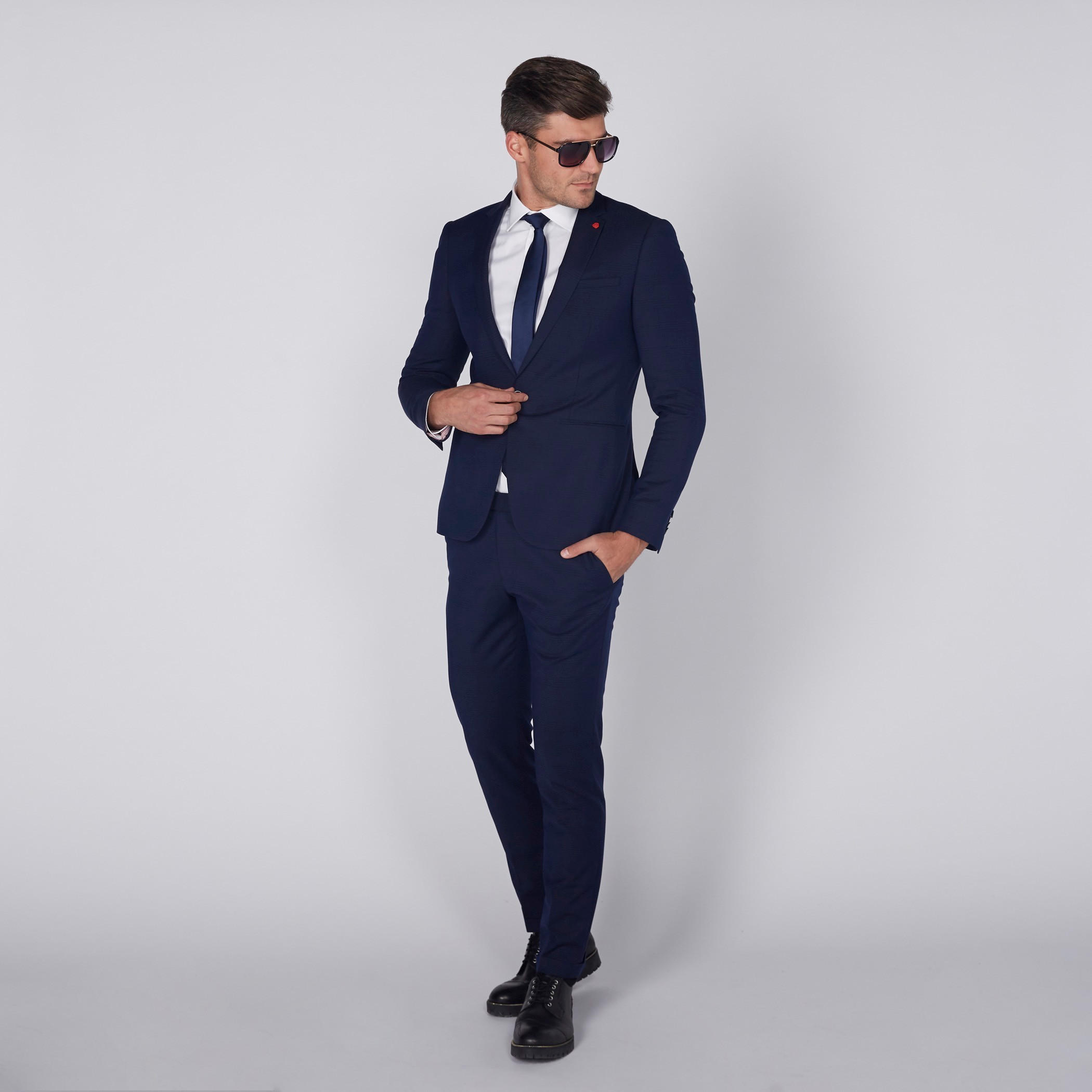 جاكيت بليزر بياقة طويلة وأكمام طويلة-men-clothing-jacketsandblazers-jackets-image-1