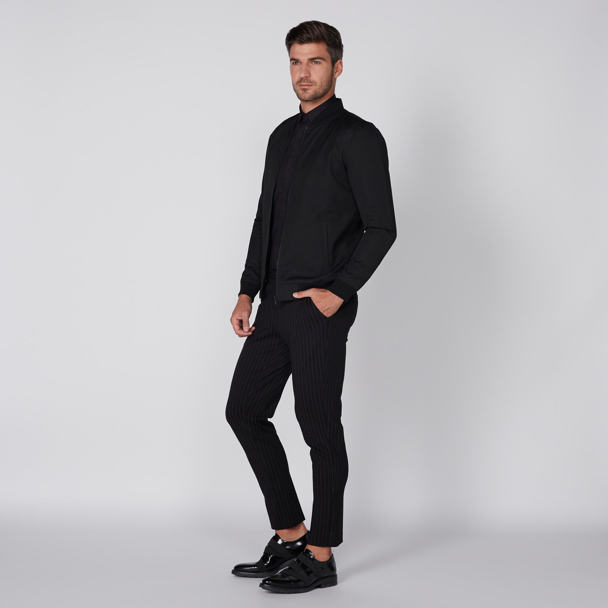 جاكيت بومبر بأكمام طويلة وسحّاب إغلاق-men-clothing-jacketsandblazers-jackets-image-1