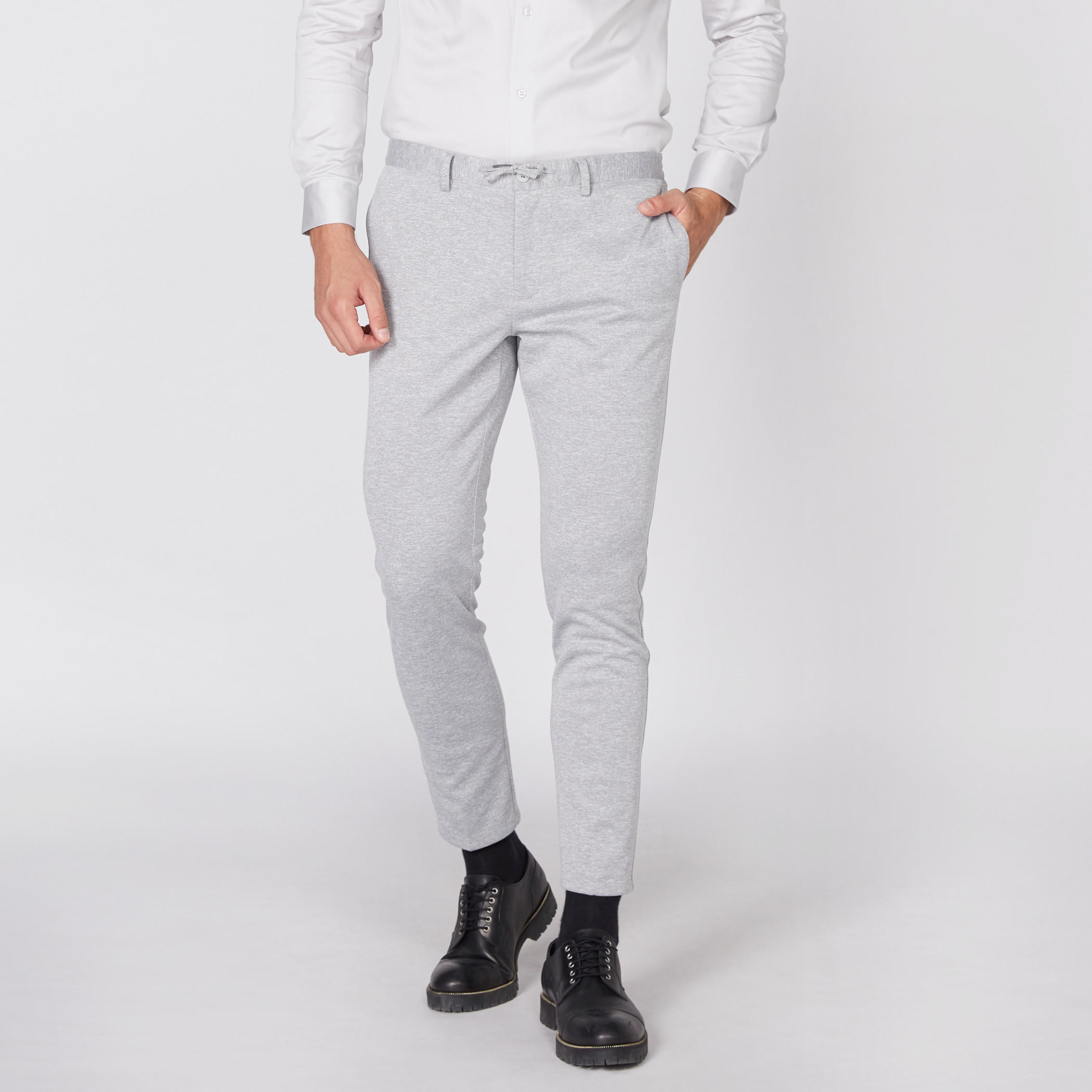 بنطال طويل بخصر مطّاطي وجيوب-men-clothing-bottoms-trousersandchinos-trousers-image-1