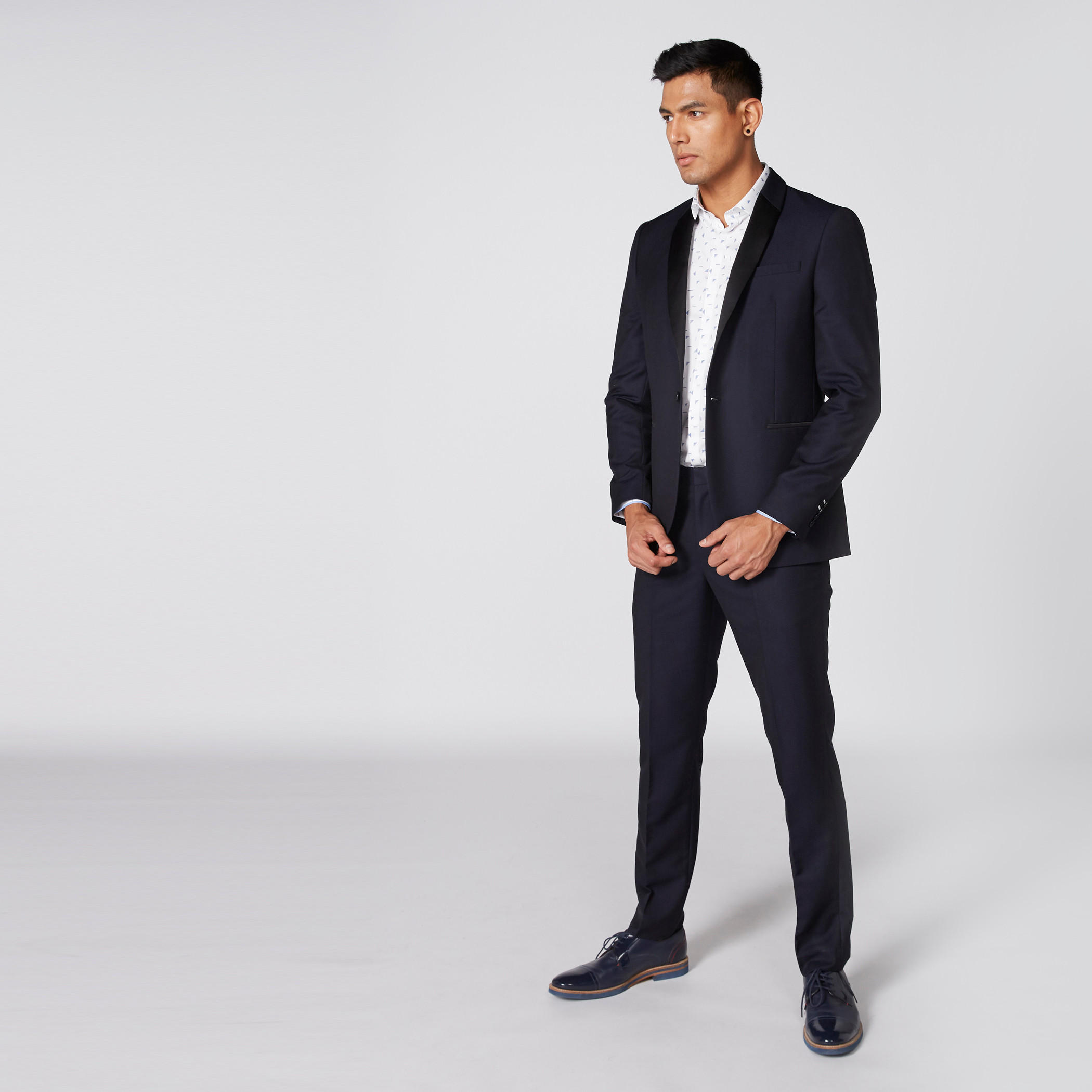 جاكيت بليزر بياقة طويلة وأكمام وجيوب-men-clothing-jacketsandblazers-jackets-image-3