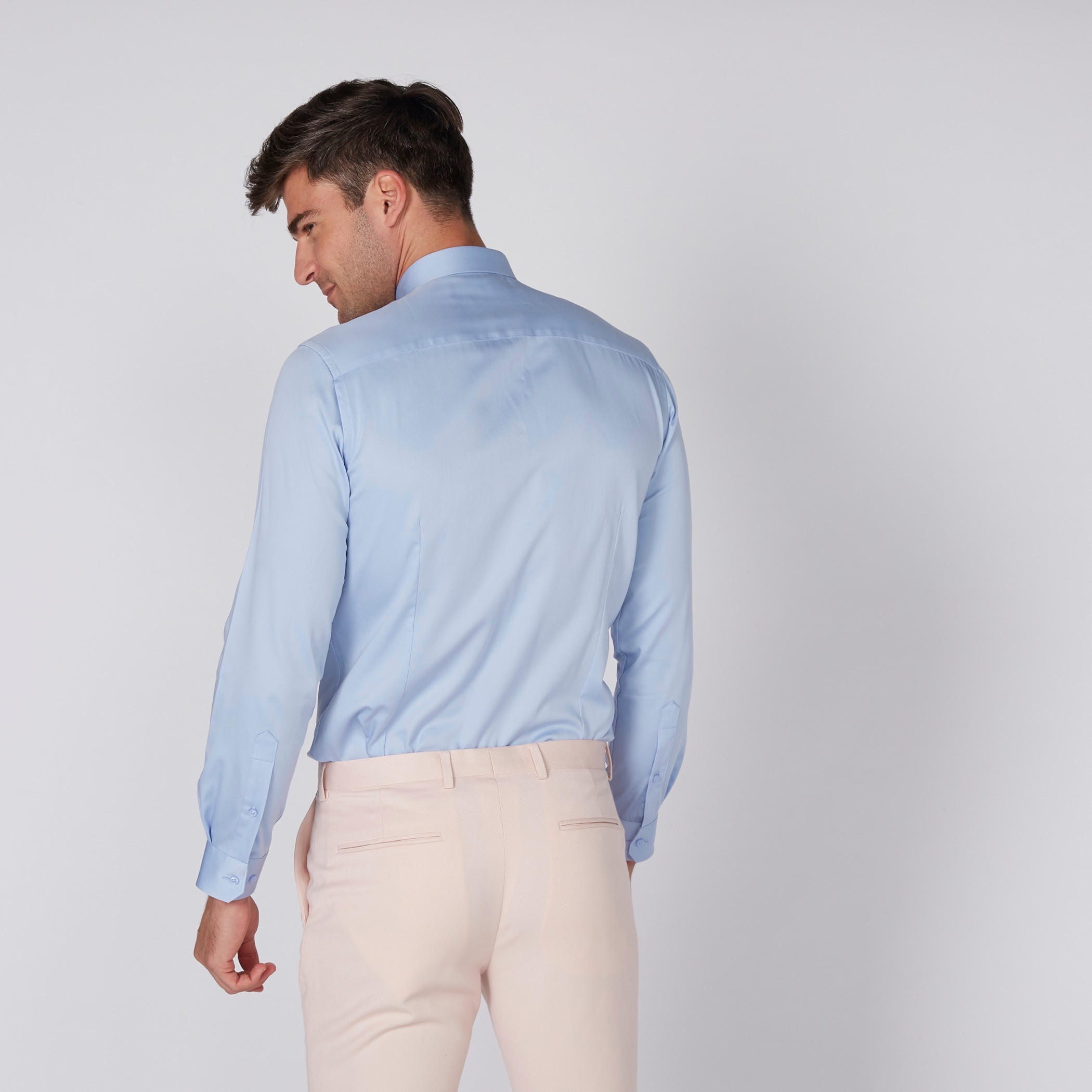 قميص رسمي بأكمام طويلة وياقة واسعة-men-clothing-shirts-image-4