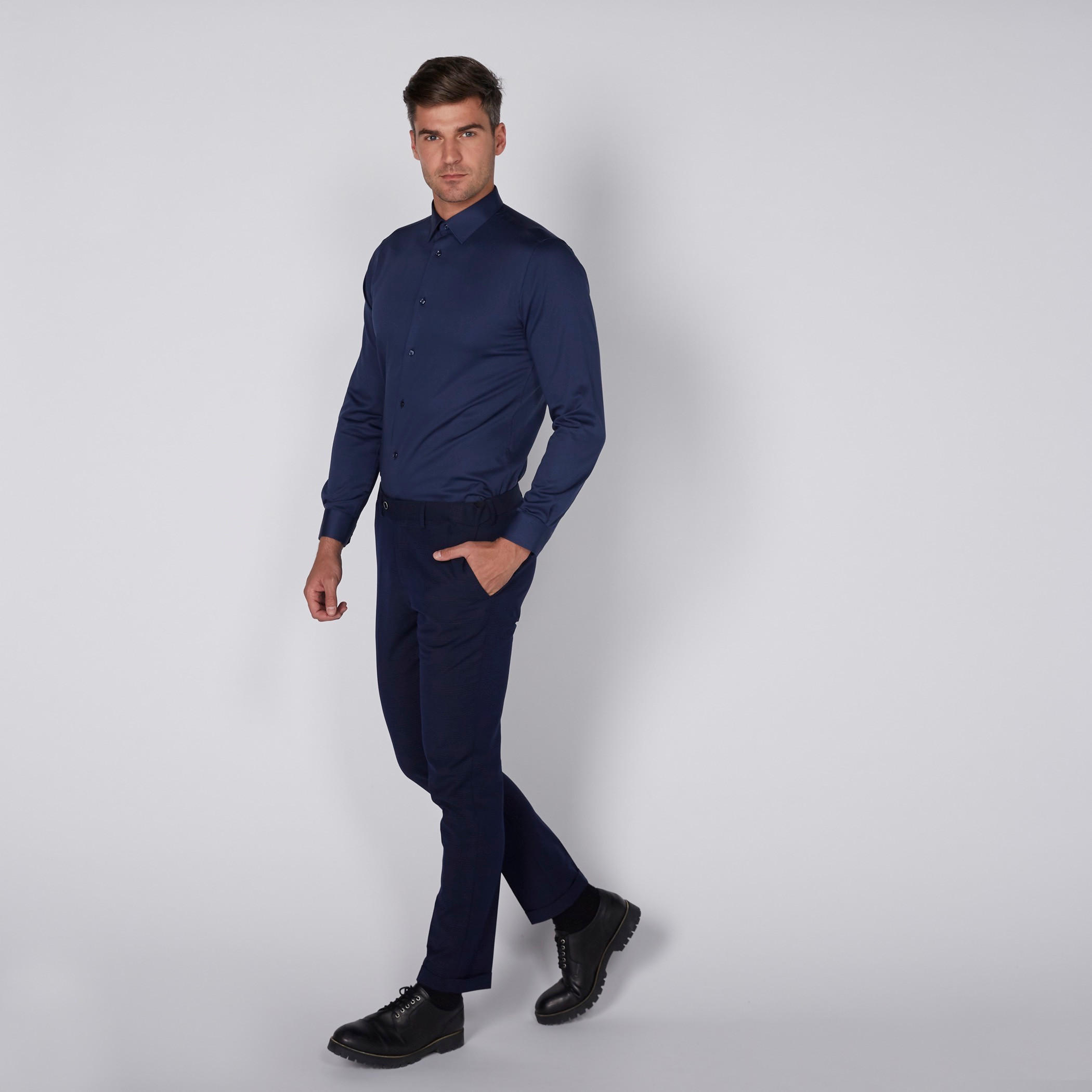 قميص بأكمام طويلة وأزرار-men-clothing-shirts-image-1