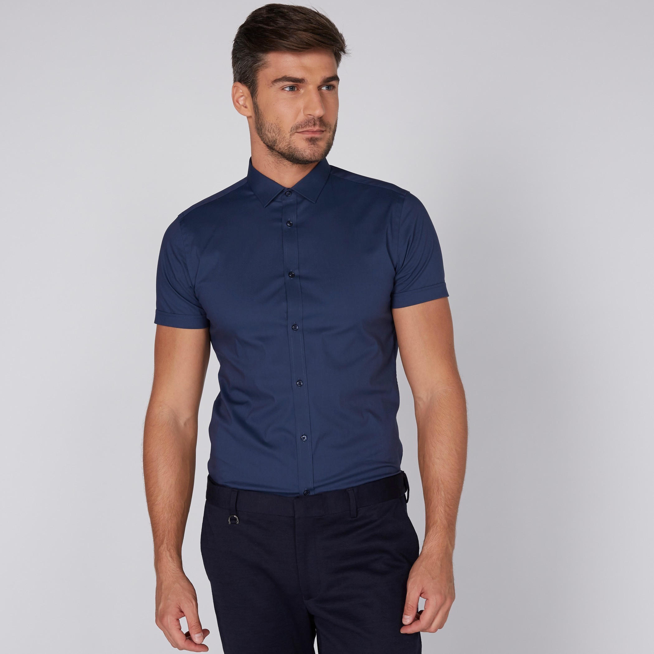 قميص بأكمام قصيرة وأزرار-men-clothing-shirts-image-2