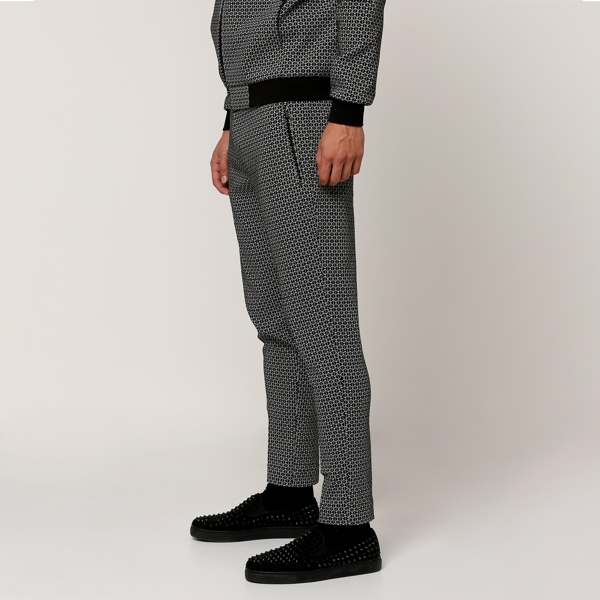 بنطال طويل بجيوب وطبعات-men-clothing-bottoms-trousersandchinos-trousers-image-3