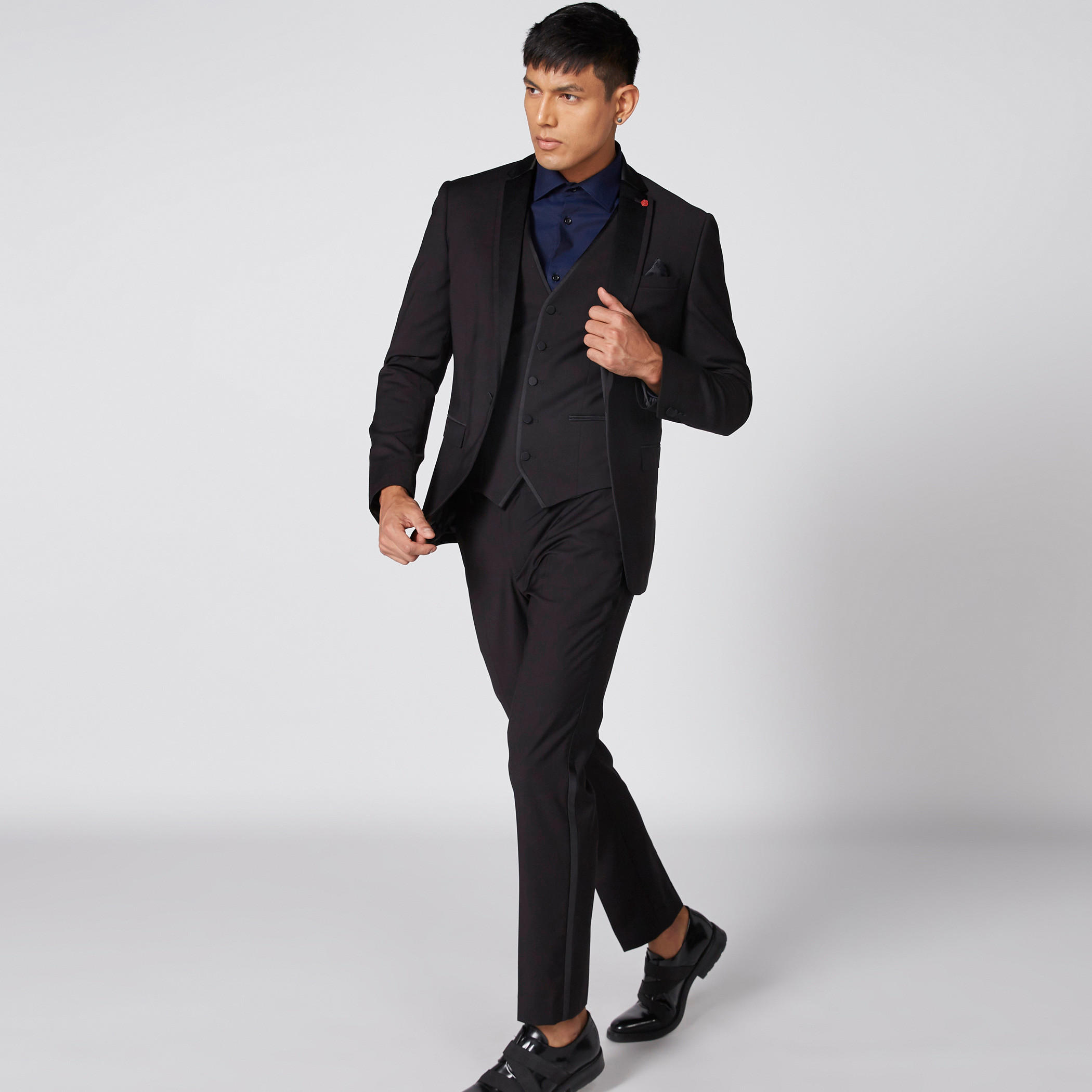 جاكيت بليزر بياقة طويلة وأكمام طويلة-men-winterwear-jacketsandblazers-image-3
