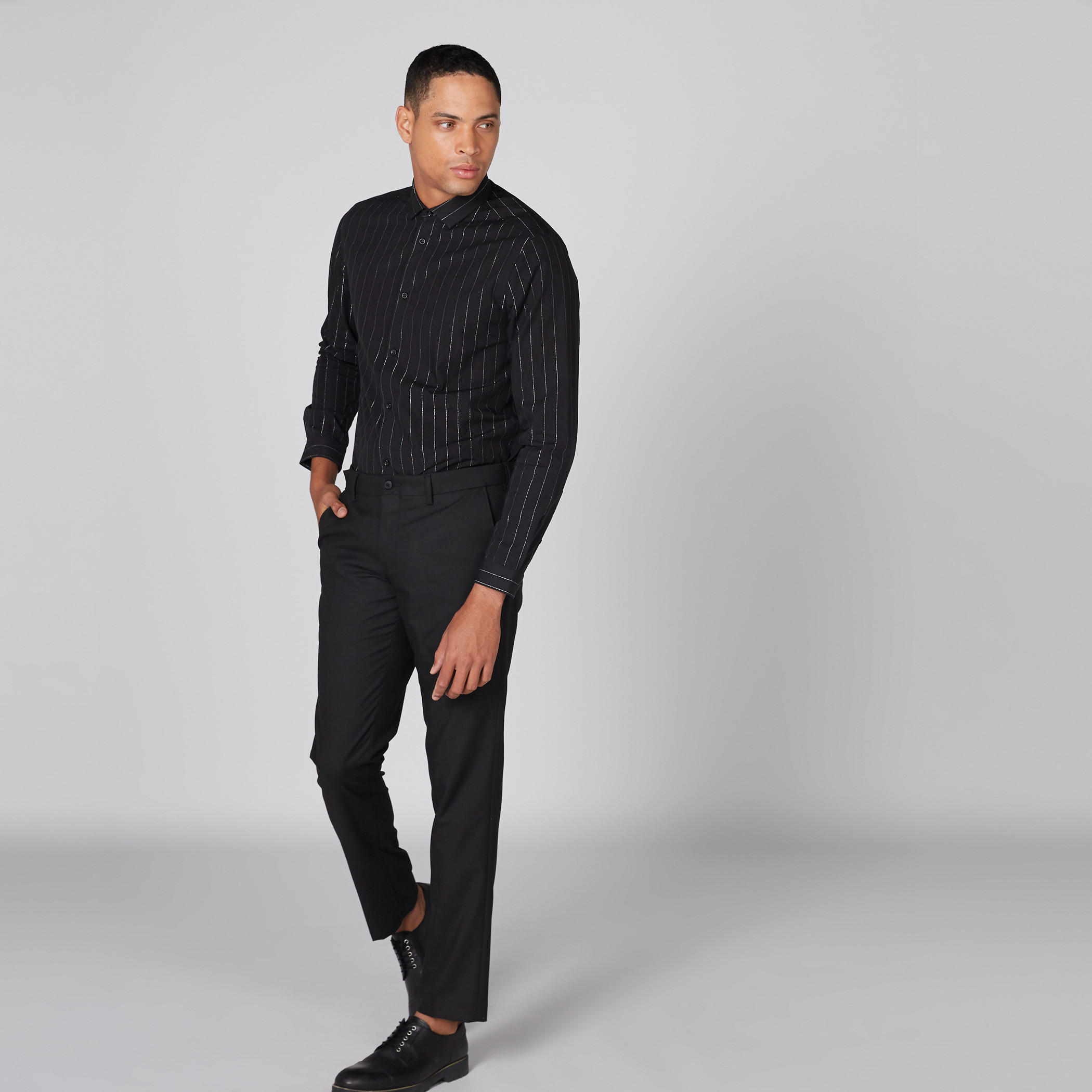 قميص مقلّم بأكمام طويلة وأزرار-men-clothing-shirts-image-1