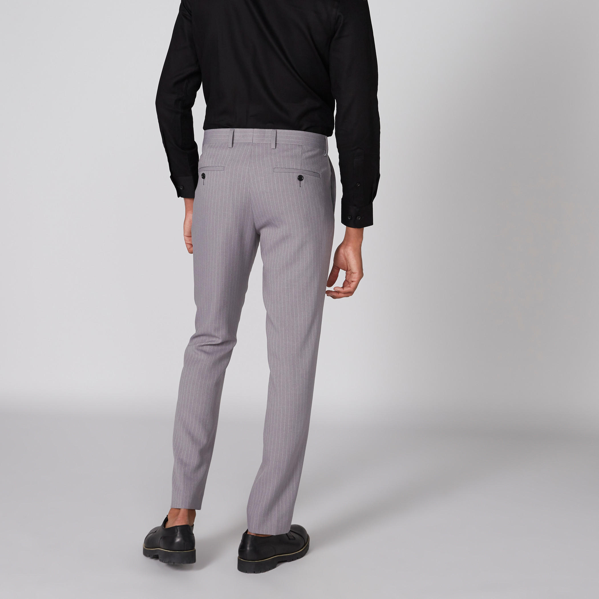 بنطال طويل مقلم بسحاب إغلاق وجيوب-men-clothing-bottoms-trousersandchinos-trousers-image-2