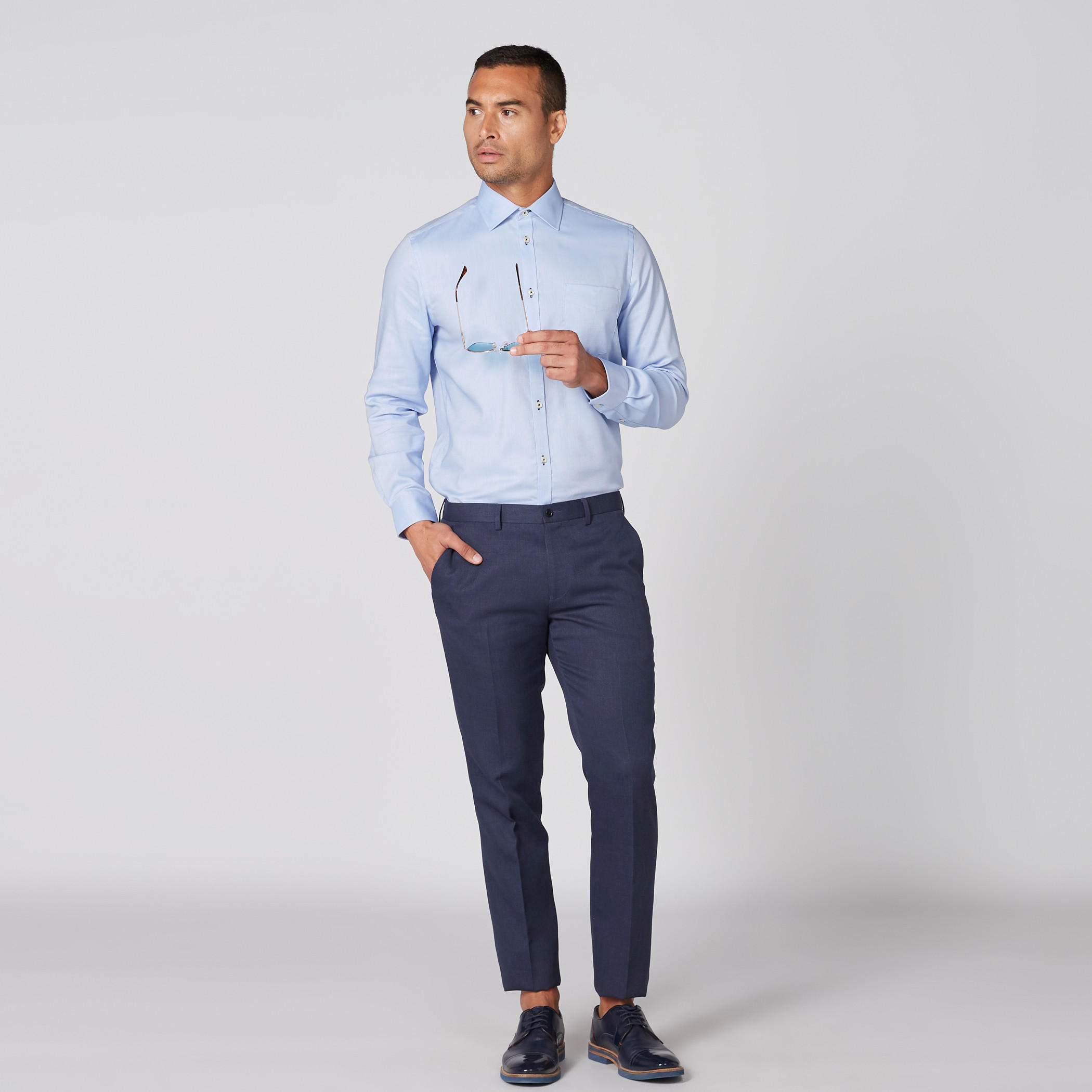 قميص بأكمام طويلة وأزرار وجيب على الصدر-men-clothing-shirts-image-3