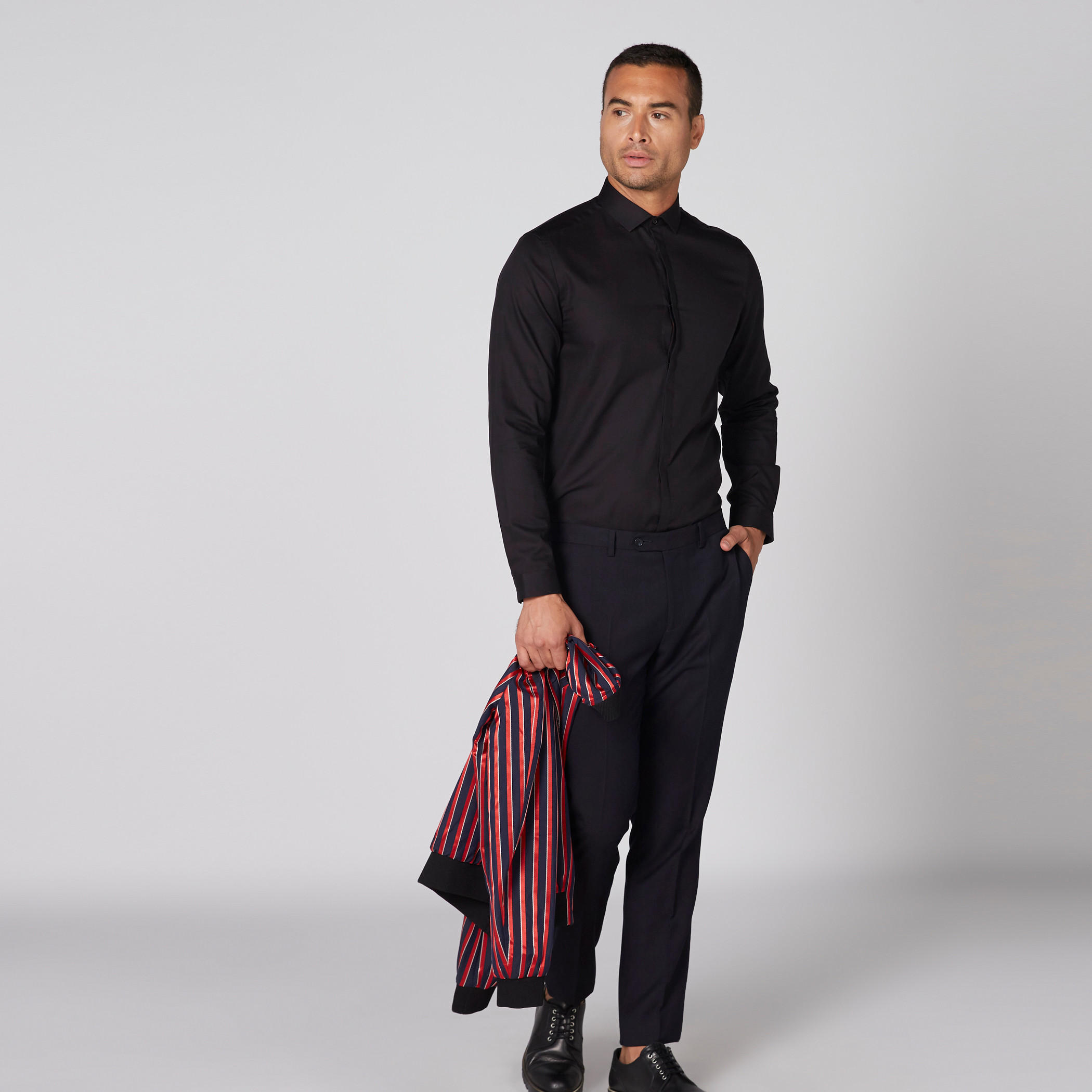 قميص بأكمام طويلة ووصلة أزرار مخفية-men-clothing-shirts-image-3