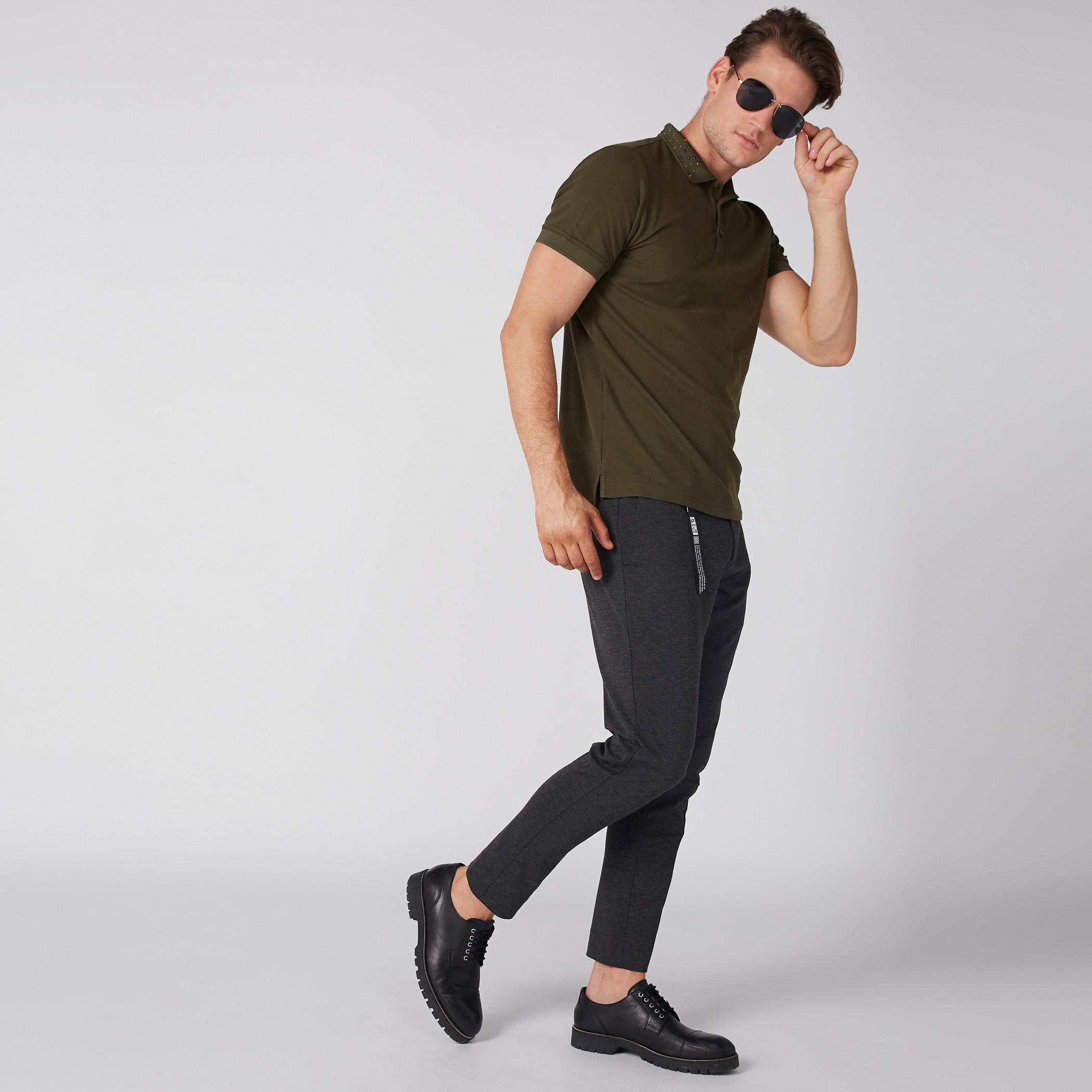 Full Length Mid-Rise Trousers with Button Closure and Pocket Detail-men-clothing-bottoms-trousersandchinos-trousers-image-3