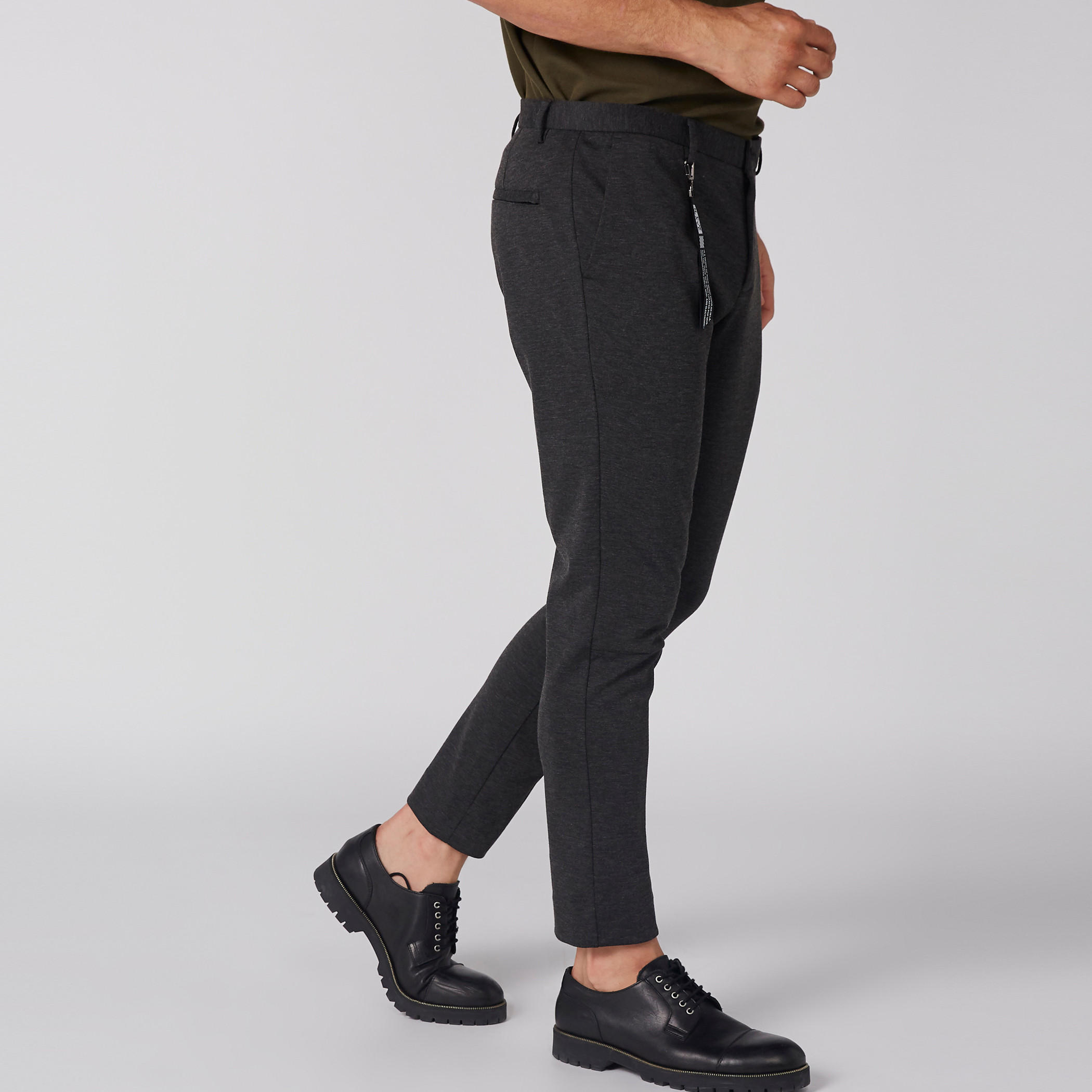 بنطال طويل عالي الخصر بزر إغلاق وجيوب-men-clothing-bottoms-trousersandchinos-trousers-image-4