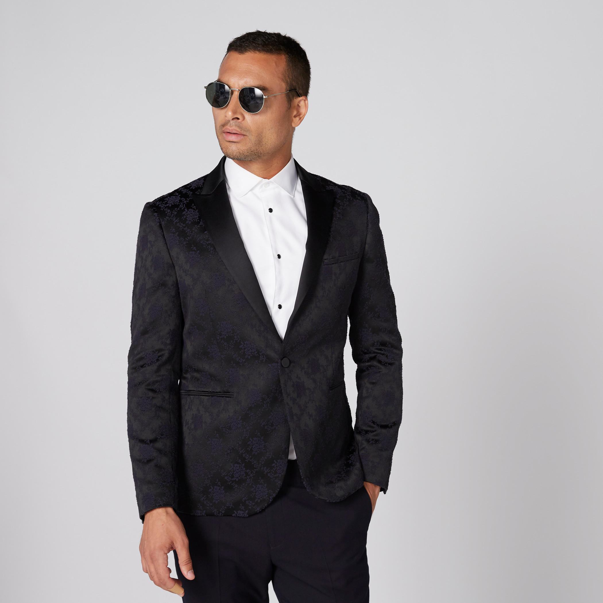 Notched Lapel Jacket with Long Sleeves and Button Closure-men-winterwear-jacketsandblazers-image-1