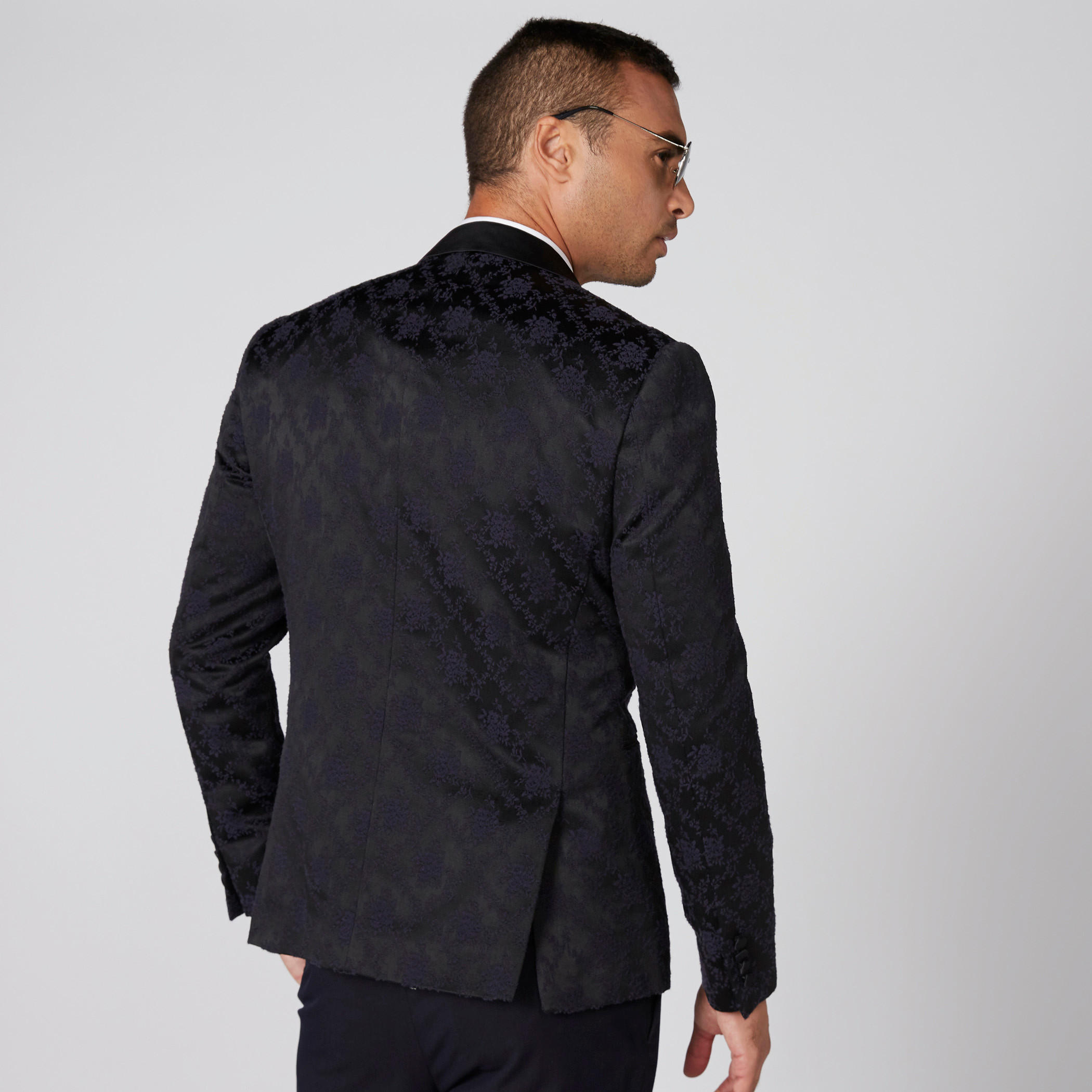 Notched Lapel Jacket with Long Sleeves and Button Closure-men-winterwear-jacketsandblazers-image-2